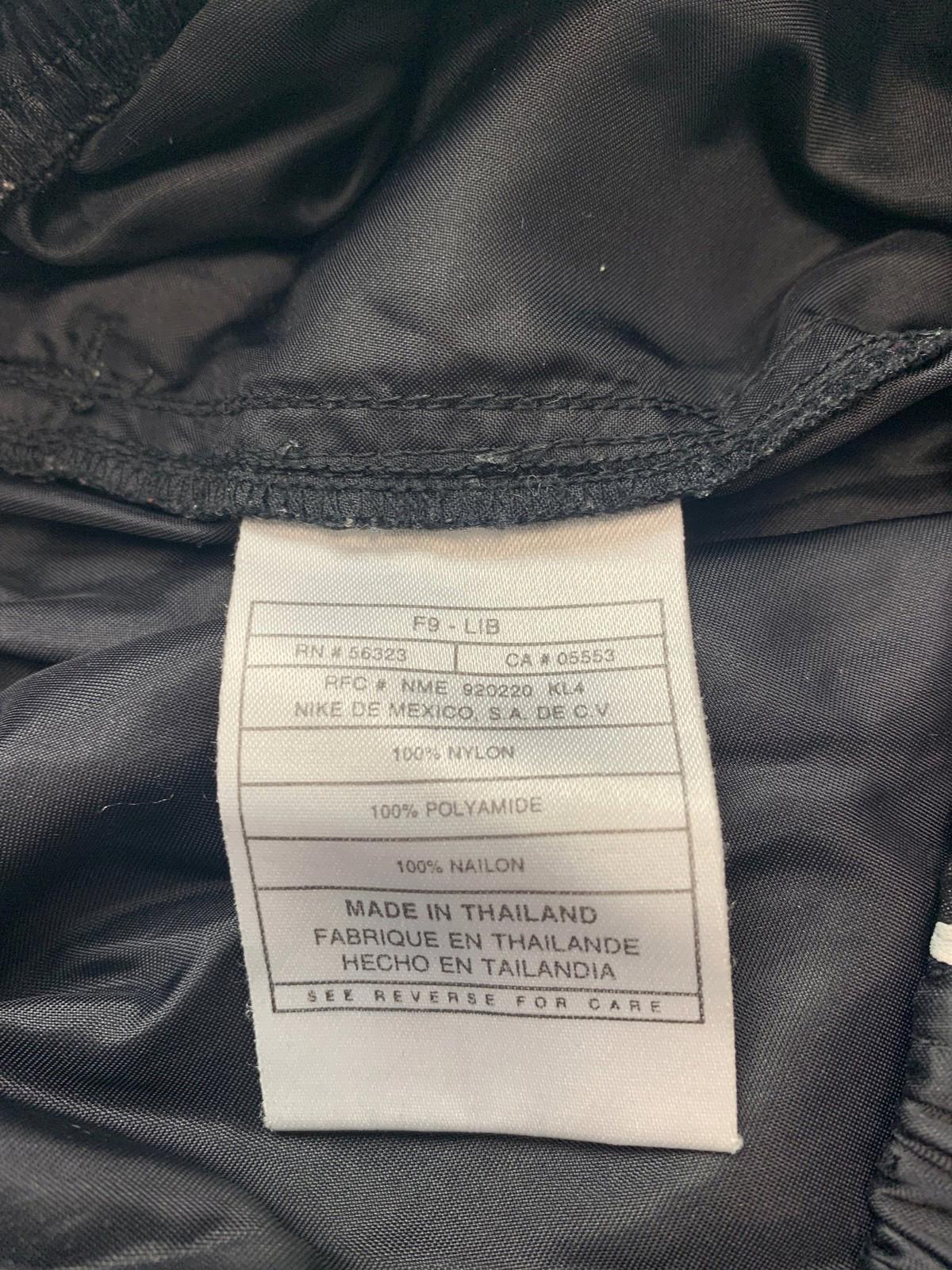 NIKE Athletic Shorts Reflective Trim Black Activewear Womens Small