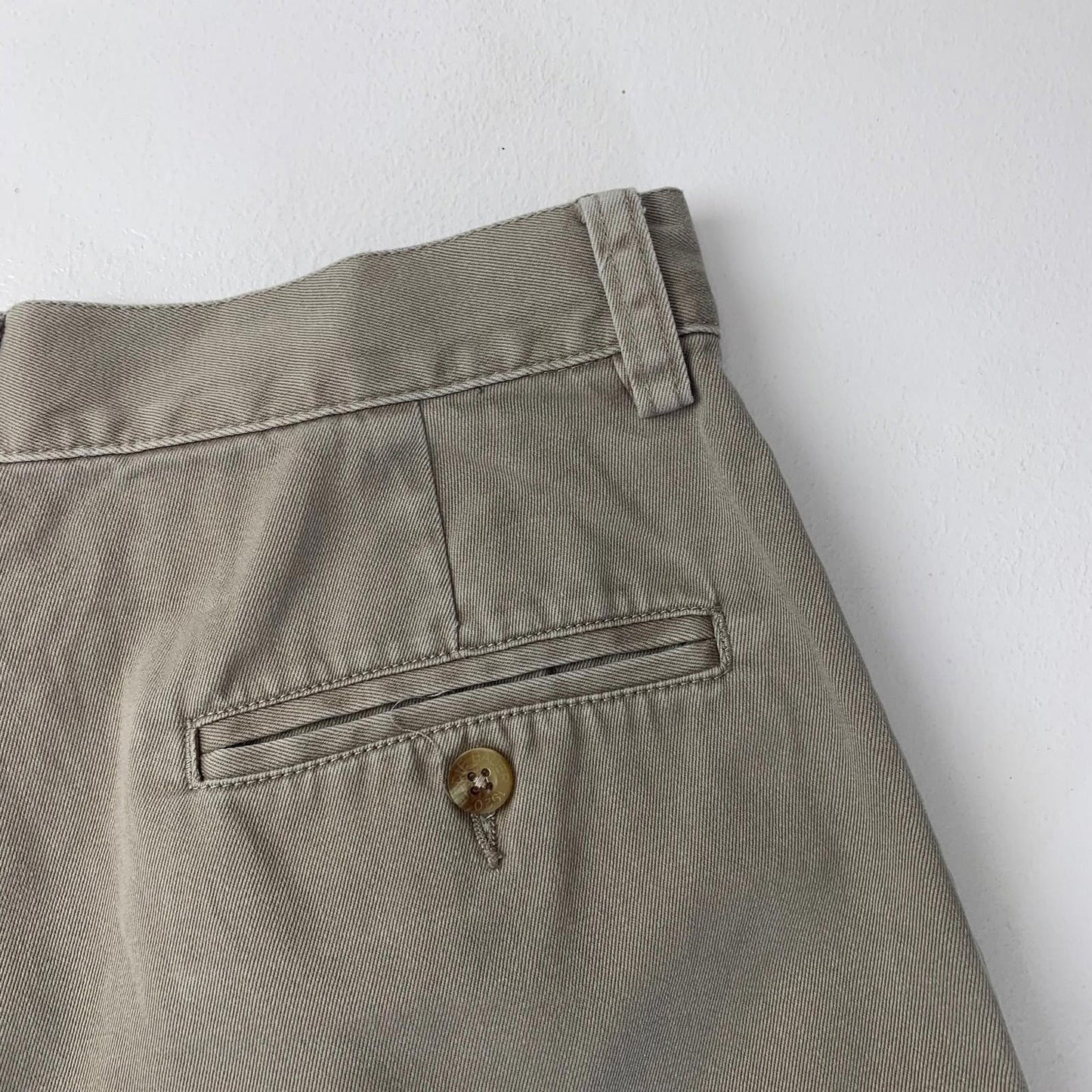 Eddie Bauer Bermuda Classic Fit Khaki Women's Shorts UK 8