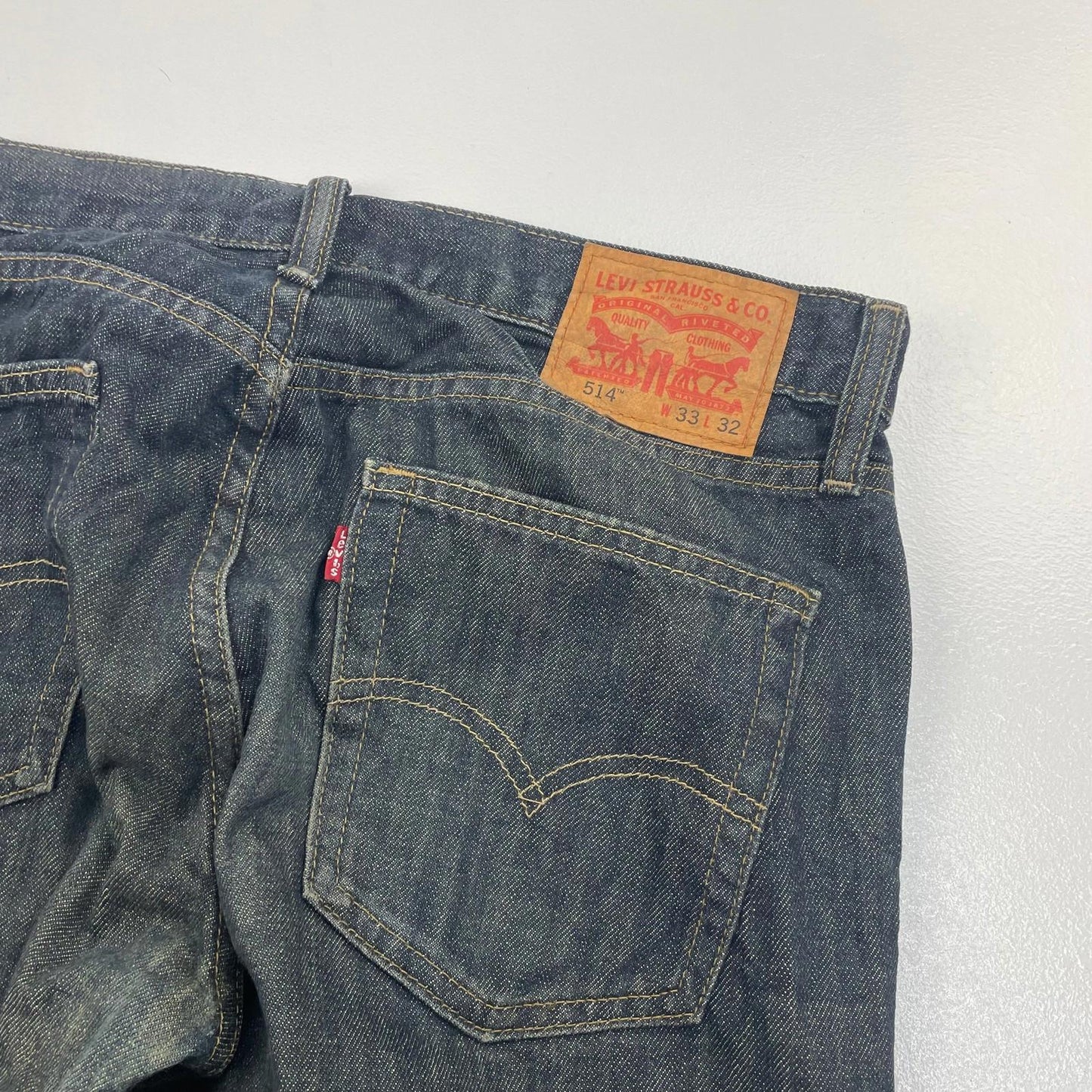 LEVI'S 514 Straight Leg Mid Wash Denim Jeans Classic Casual Blue Mens 33 X 32