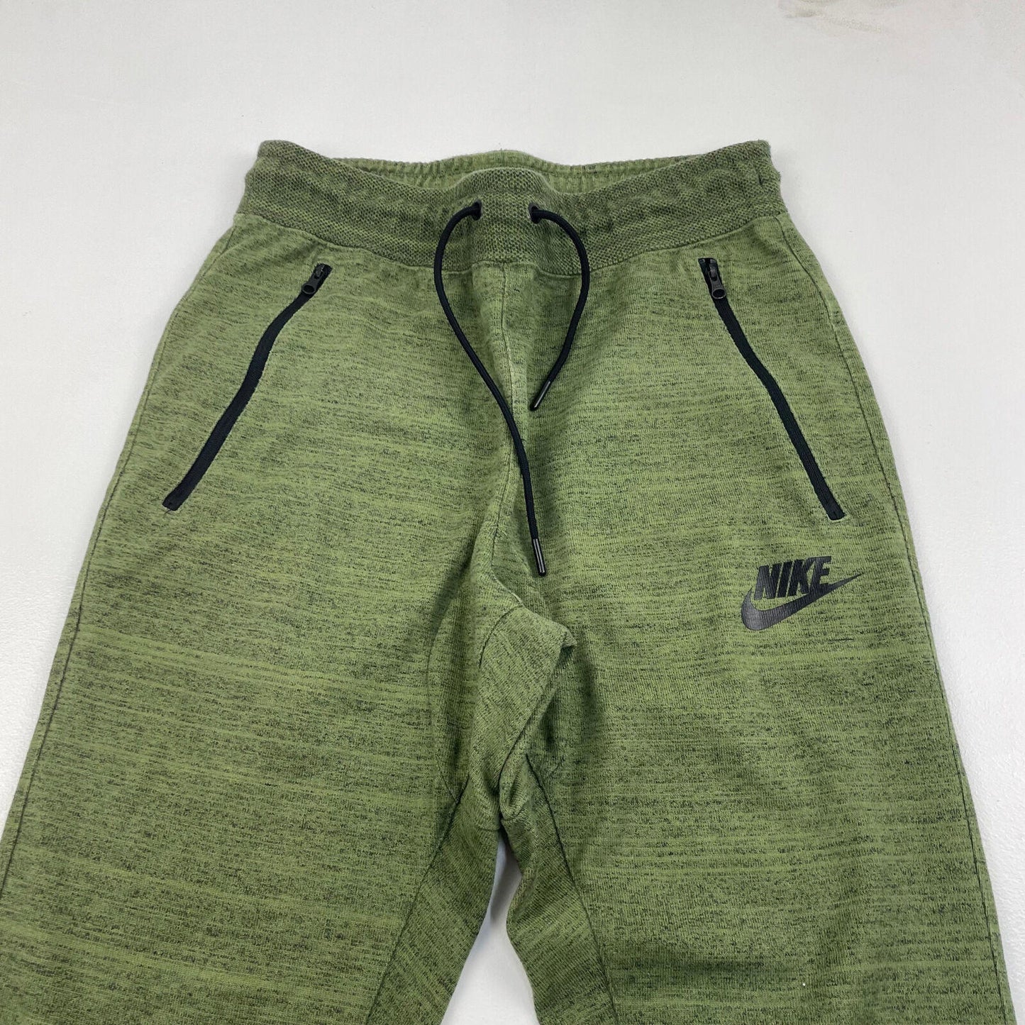 Men’s NIKE Static Green Joggers , Sweatpants W/ Zipped Pockets , Size Small
