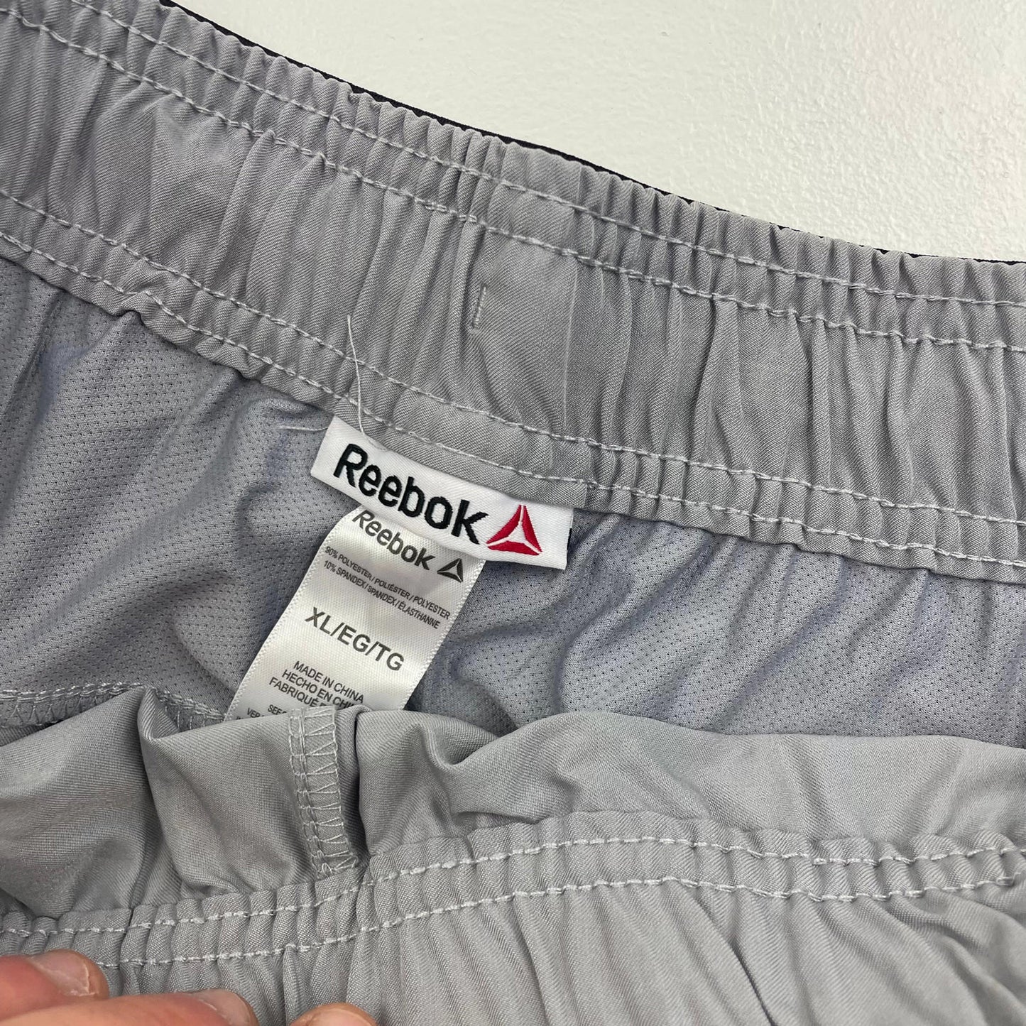Men’s REEBOK Light Grey Sports Athletic Shorts , Size XL