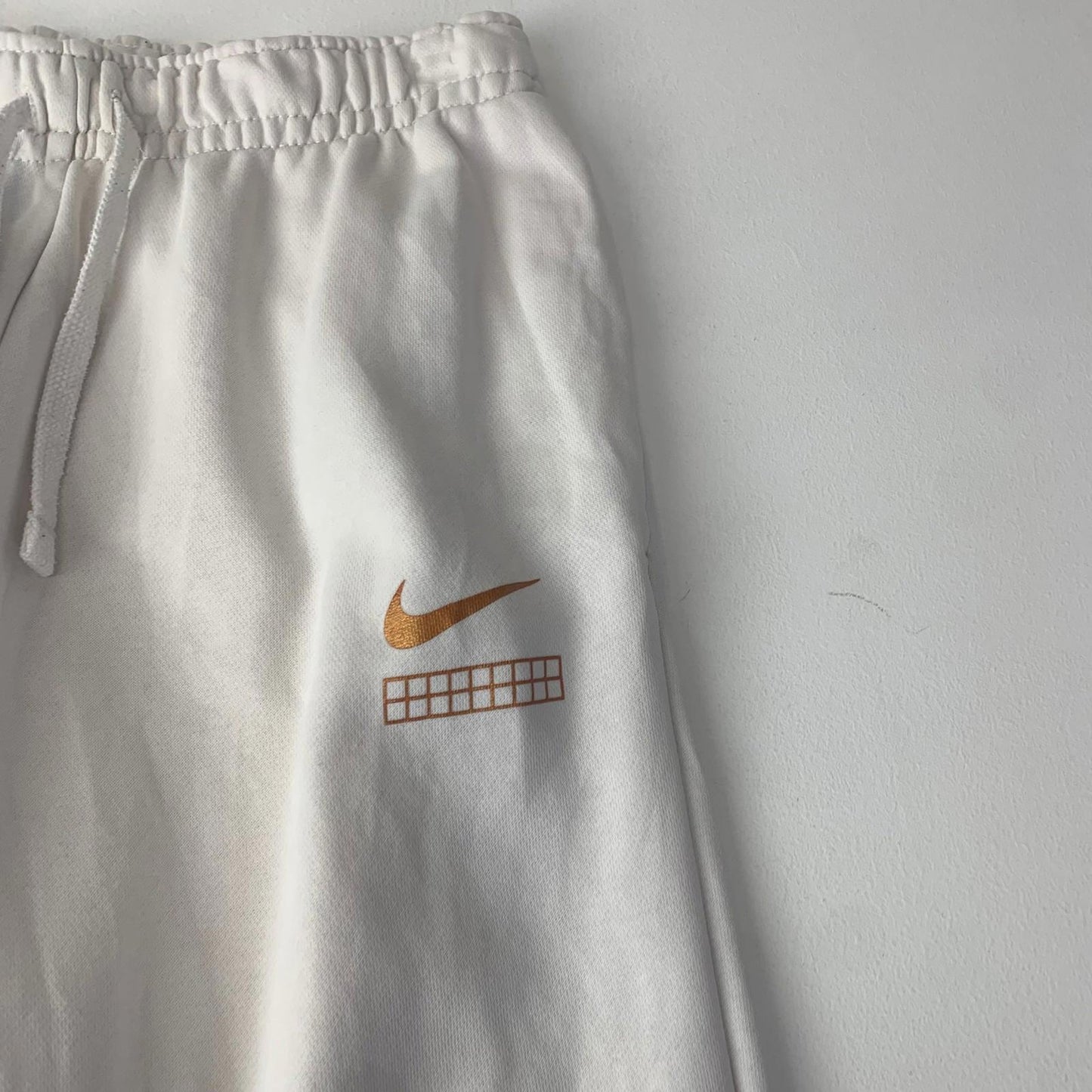 Nike Jogger Sweatpants Athleisure White Women’s Small
