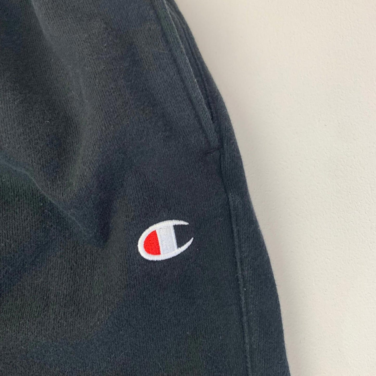 Champion Reverse Weave Joggers Black Logo Cuffed Sweatpants Mens Medium