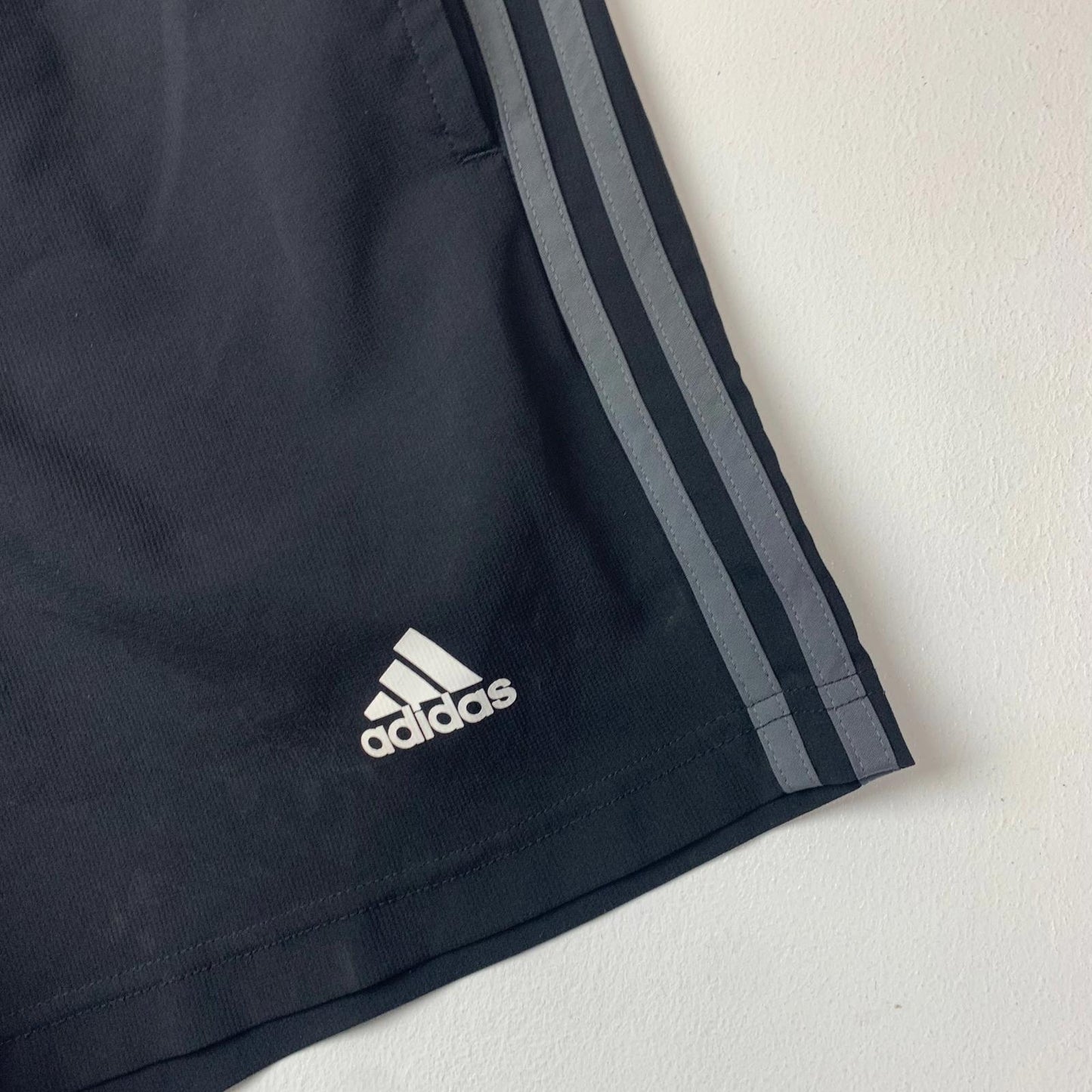 ADIDAS Shorts Athletic Black Stripe Design Mens S