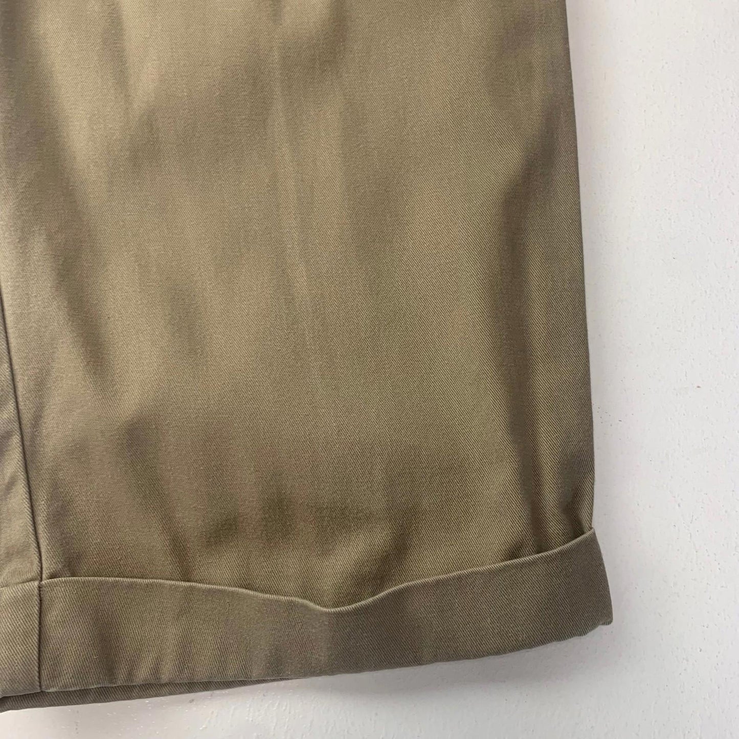 Tommy Hilfiger Trousers Vintage Khaki Pleated Relaxed Fit Mens W40 L30