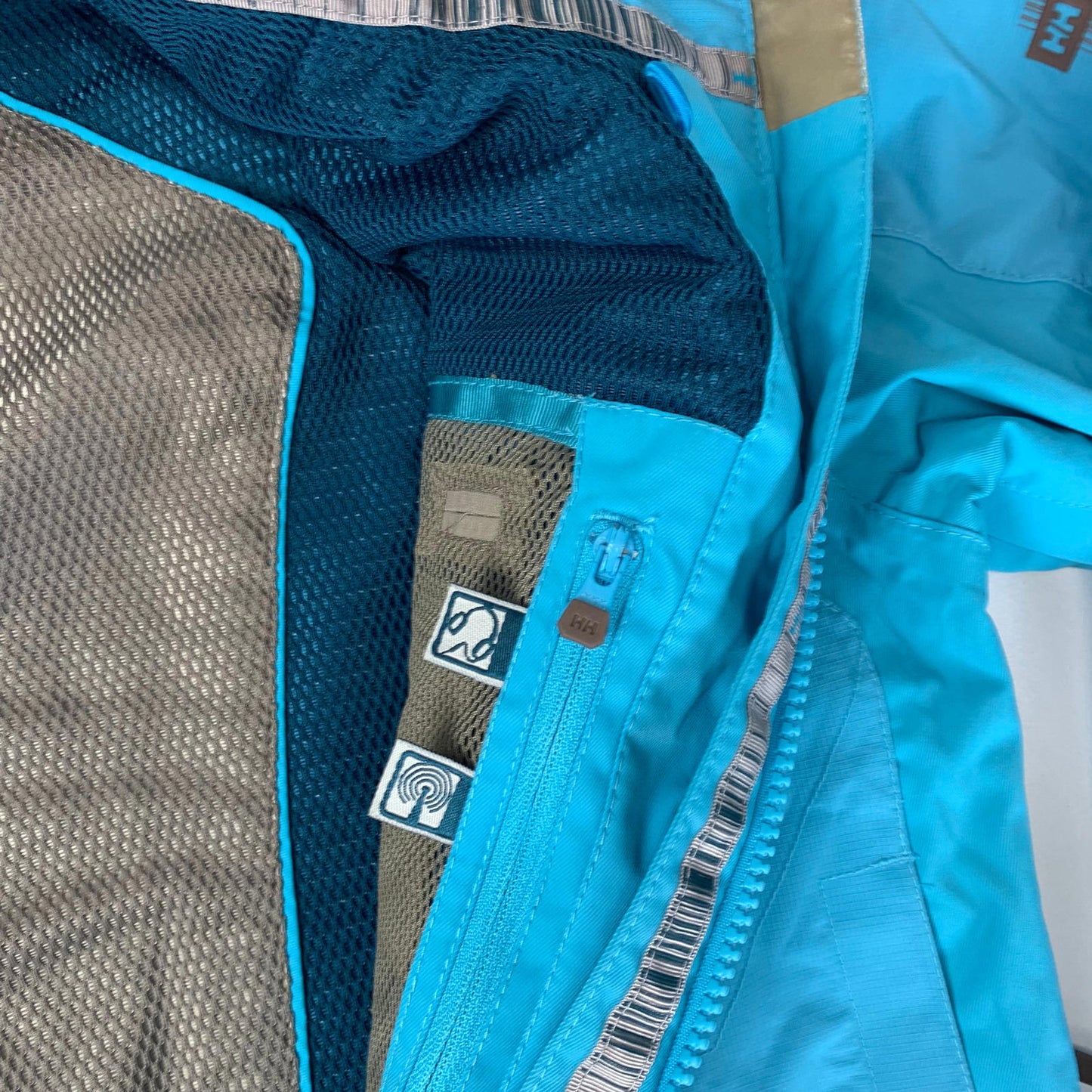 Women’s HELLY HANSEN Waterproof Ski Jacket / Medium / Turquoise