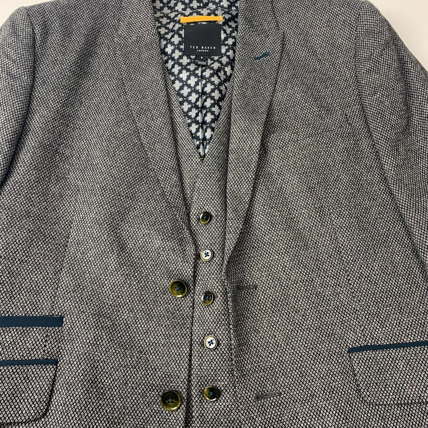 Mens TED BAKER Suit Jacket & Waistcoat / Grey / Size 5 / XL