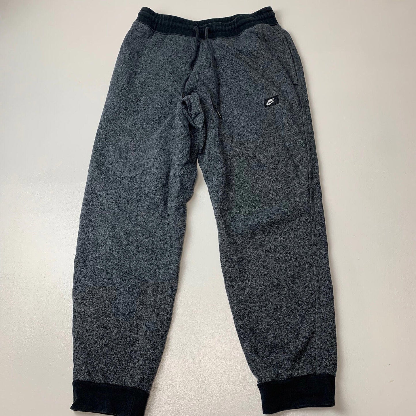 Men’s NIKE Static Grey Joggers / Medium Short / Comfort Fit