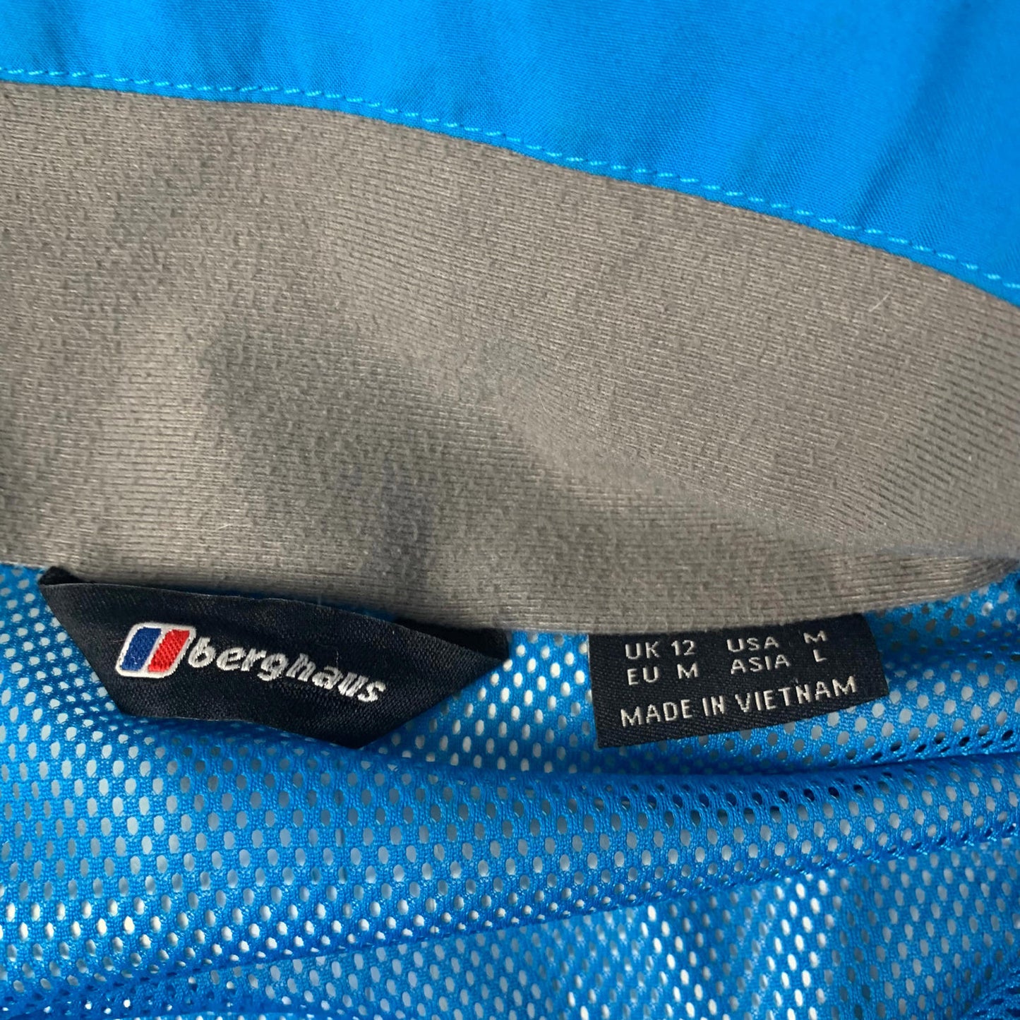 Women’s BERGHAUS GoreTex Jacket / Blue / uk12 / Medium