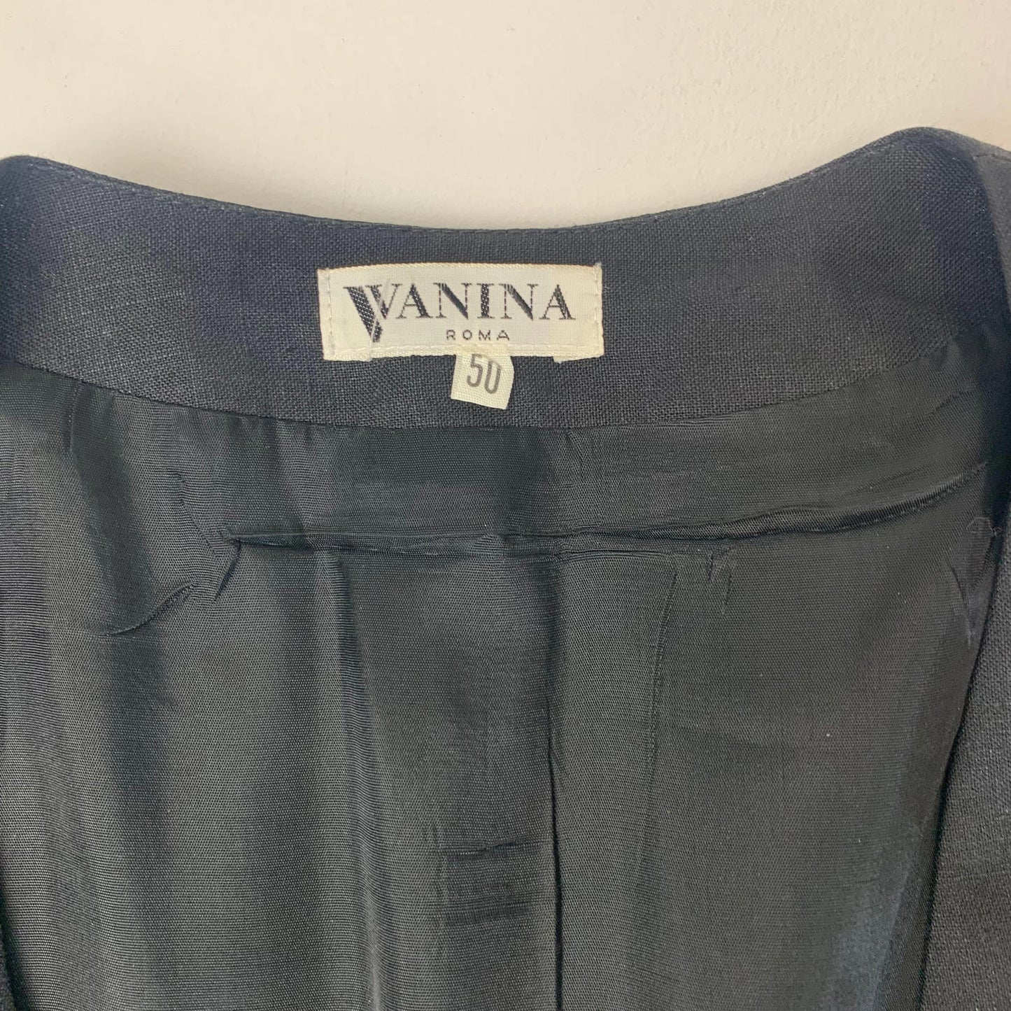 Women’s Vintage Italian Linen Jacket / Black / Italian 50