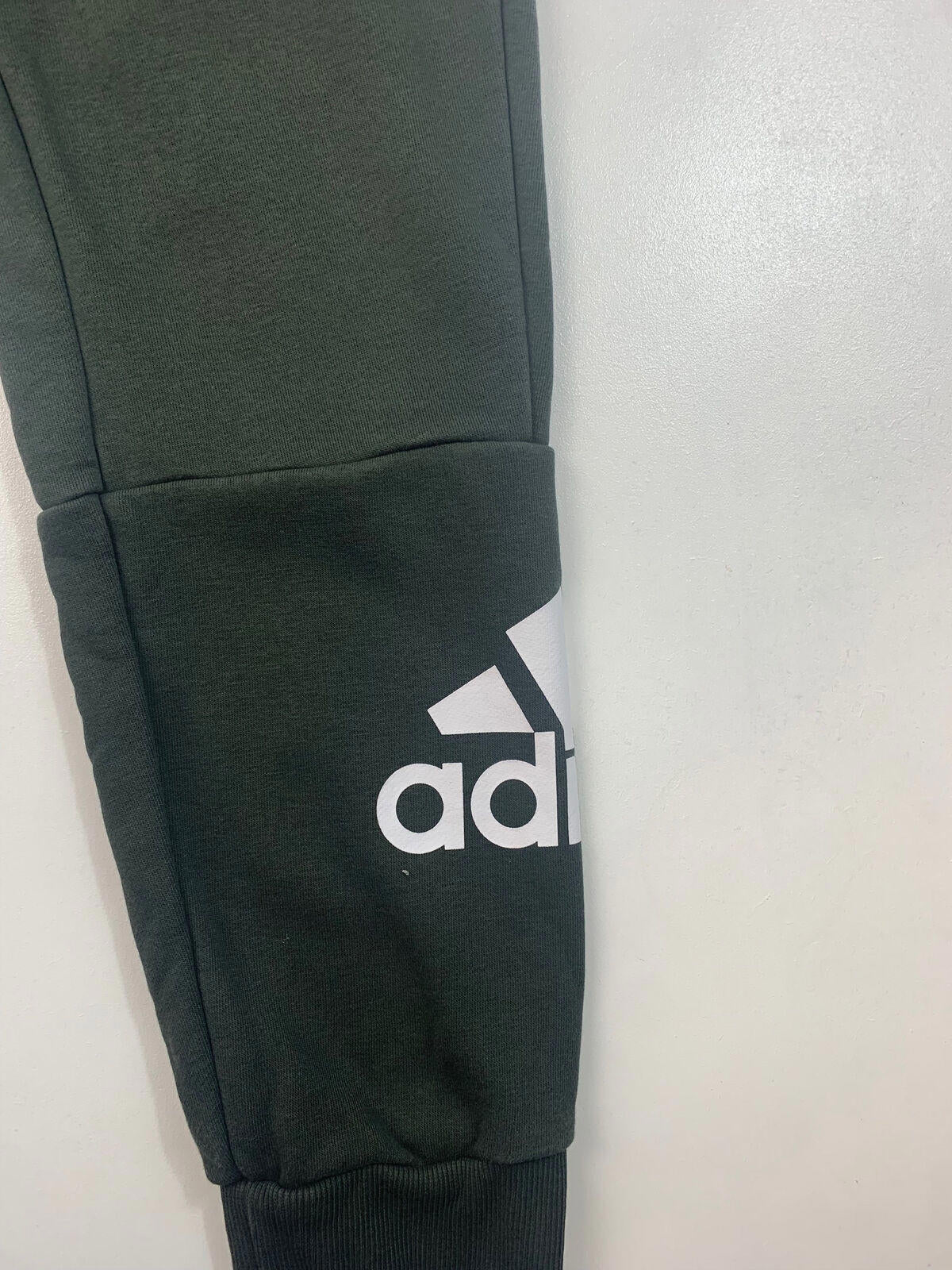 Boys ADIDAS Joggers / Green / 13-15 yrs / Sweatpants