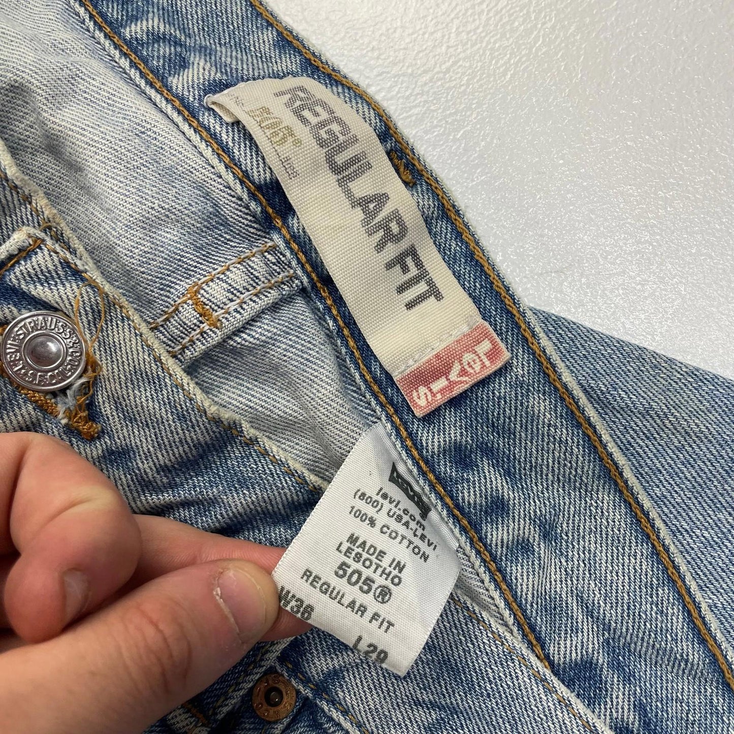 Levi's 505 Regular Fit Straight Leg Light Wash Blue Denim Jeans Mens W36 L29