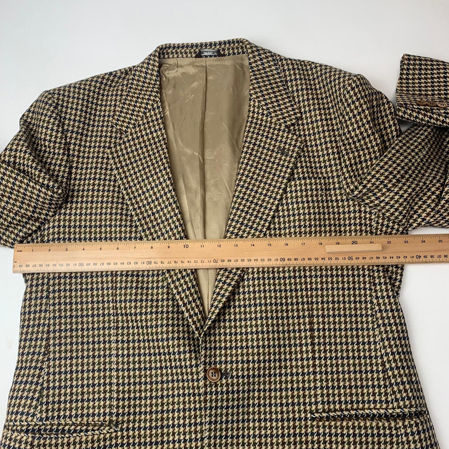 Gentleman’s Chequered Wool Jacket / Brown / 46R / Made in Italy