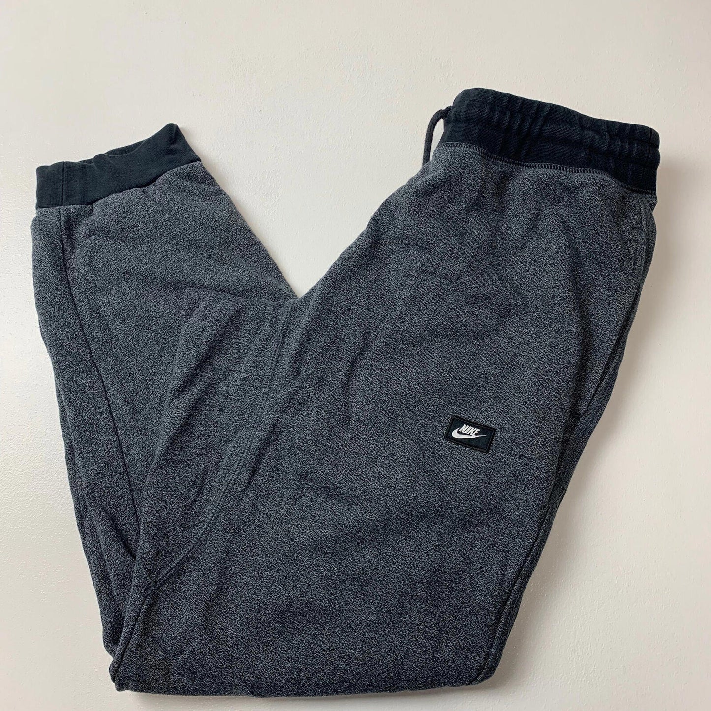 Men’s NIKE Static Grey Joggers / Medium Short / Comfort Fit