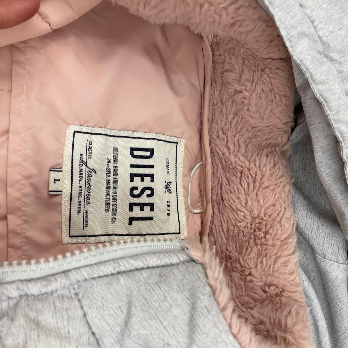 Women’s Grey DIESEL Puffer Jacket W/ Hood , Size Large