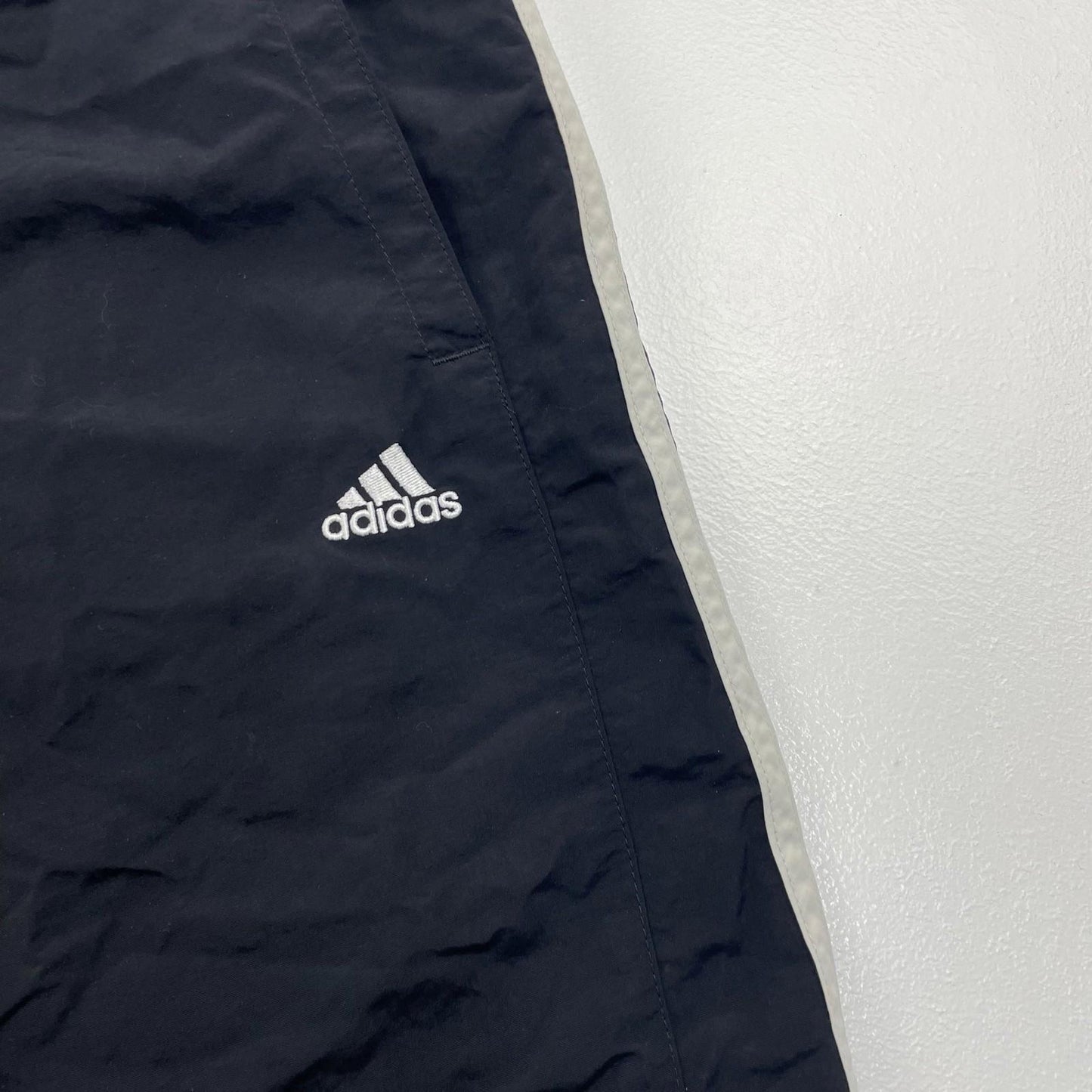 Adidas Activewear Shorts Elastic Waist Black Striped Athletic Mens Size L