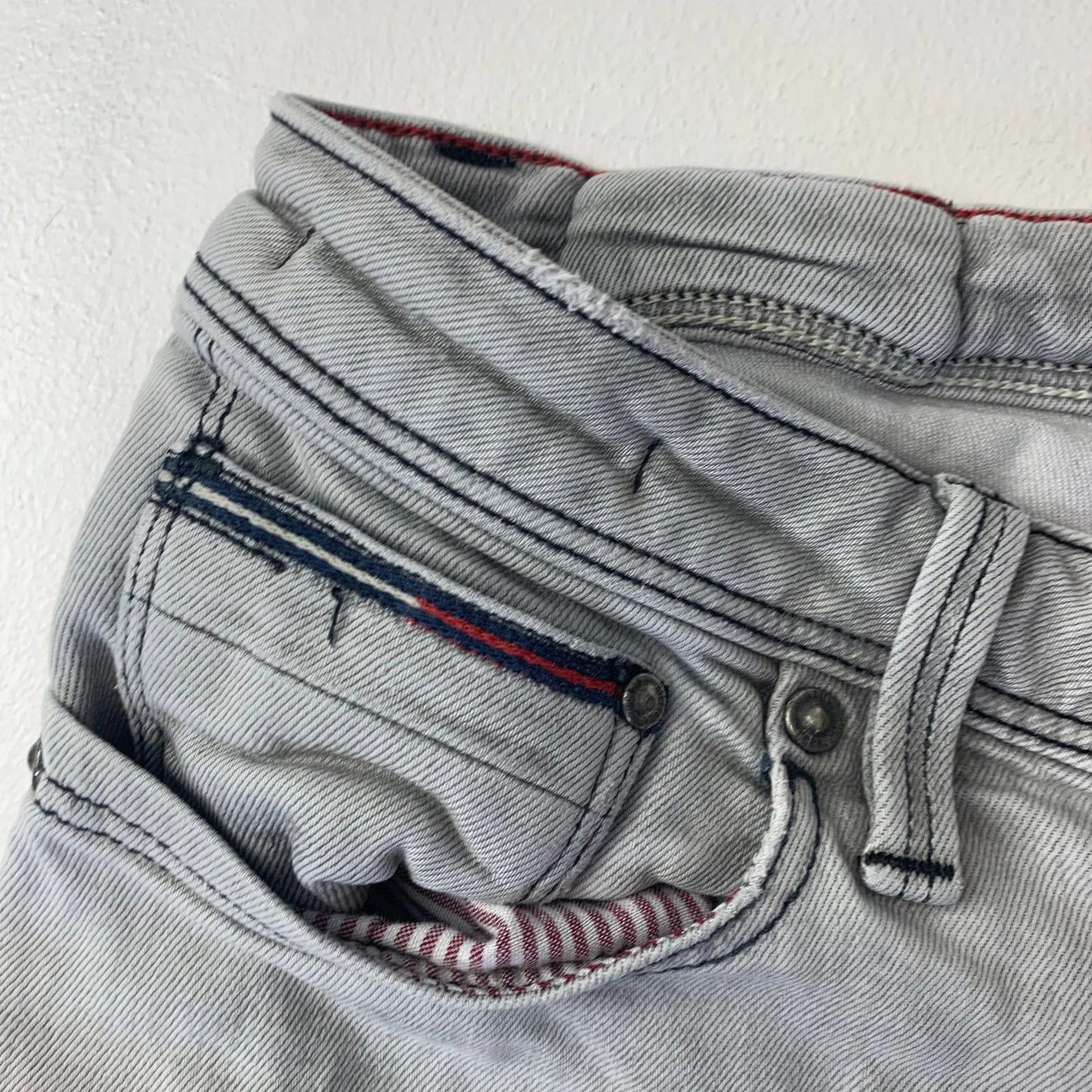 Tommy Hilfiger Denim Cut-Off Casual Grey Shorts Women Size 30