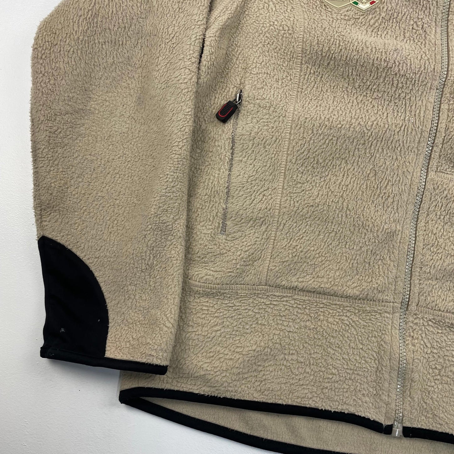 Men’s FILA Beige Ski Fleece Jacket , Size Medium