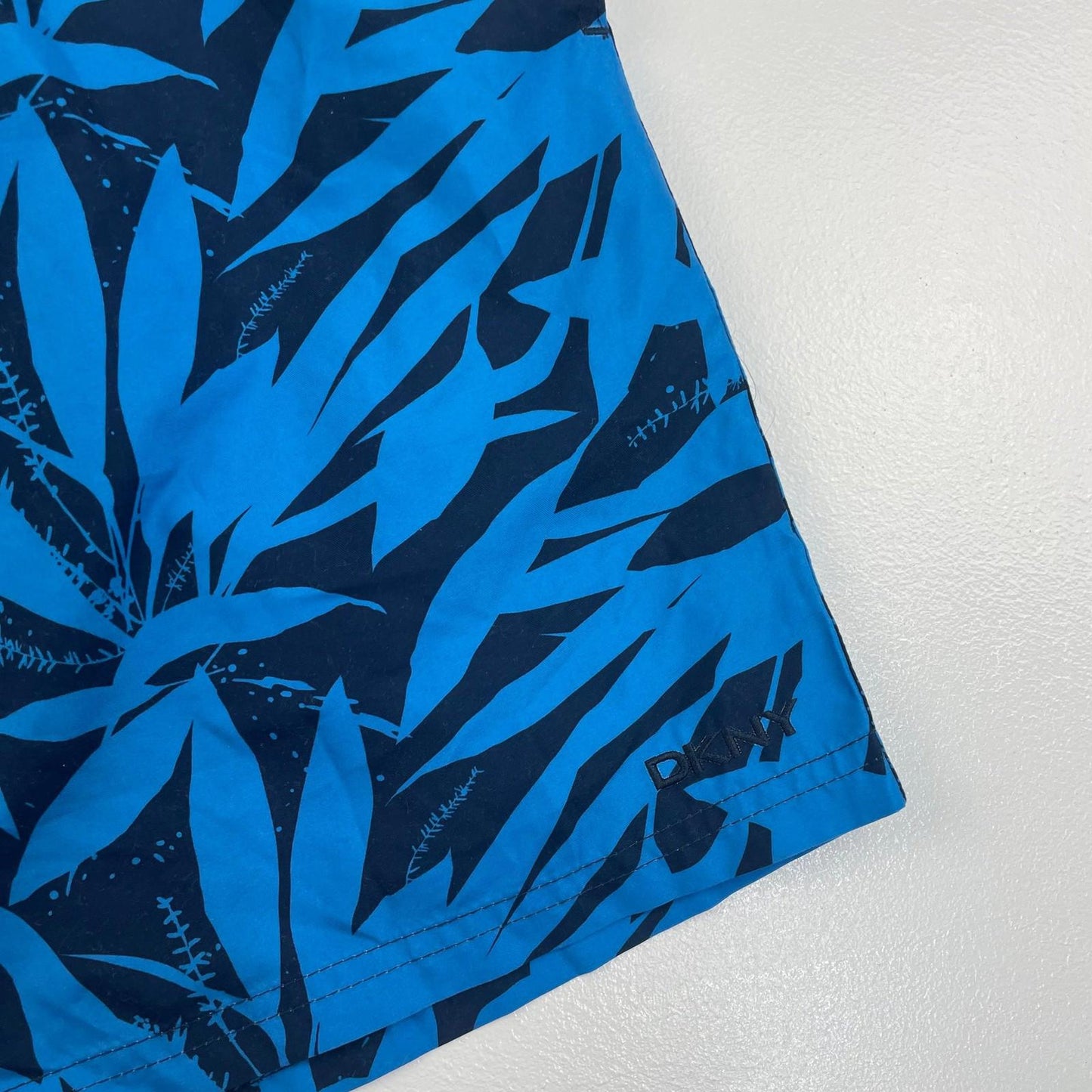 DKNY Swim Shorts Blue Leaf Print Pattern Mens XL
