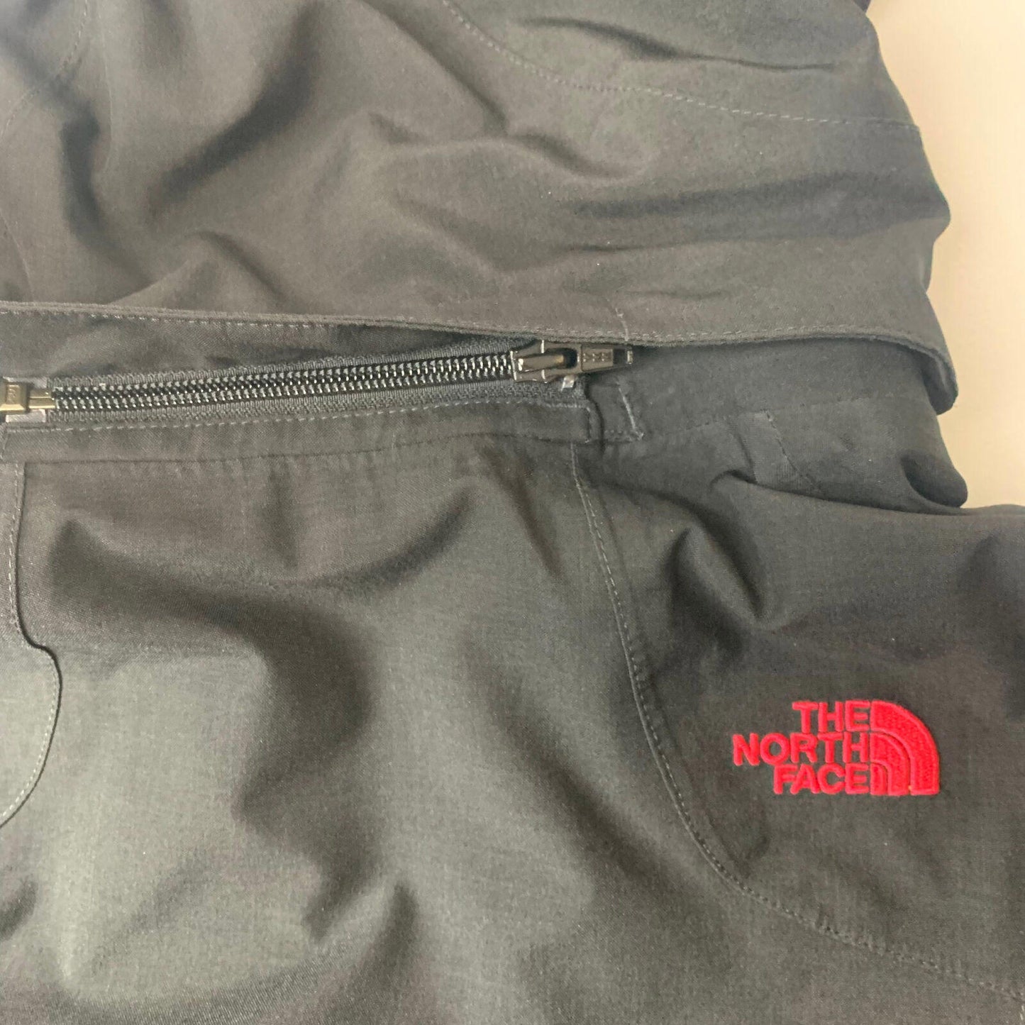 Women’s THE NORTH FACE HYVENT Jacket / Medium / Black & Pink