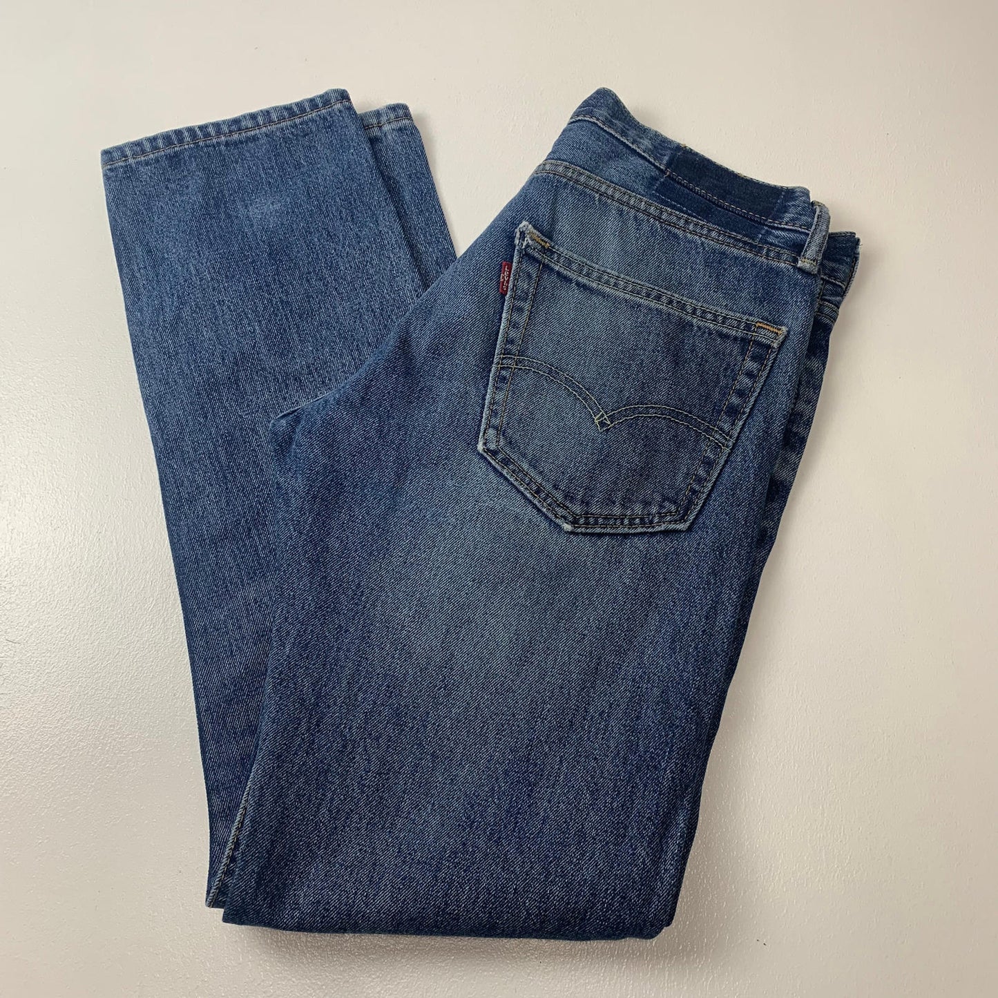 Mens LEVIS Jeans / W30 L31 / Mid Blue / Straight Fit