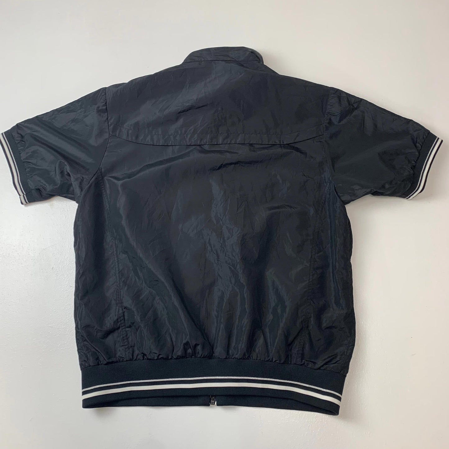 Women’s REEBOK CLASSIC Short Sleeved Windbreaker Jacket / Small / Black