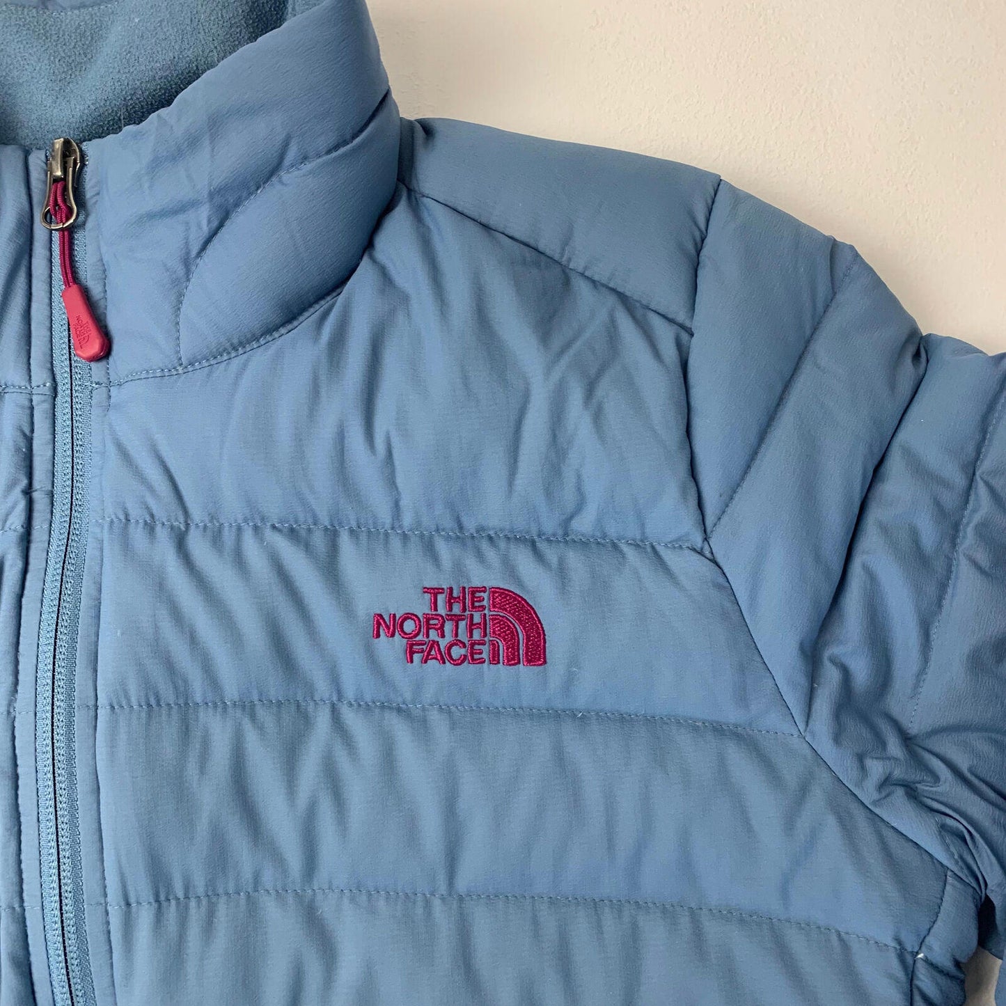 Women’s THE NORTH FACE 700 Puffer Jacket / Blue / Small