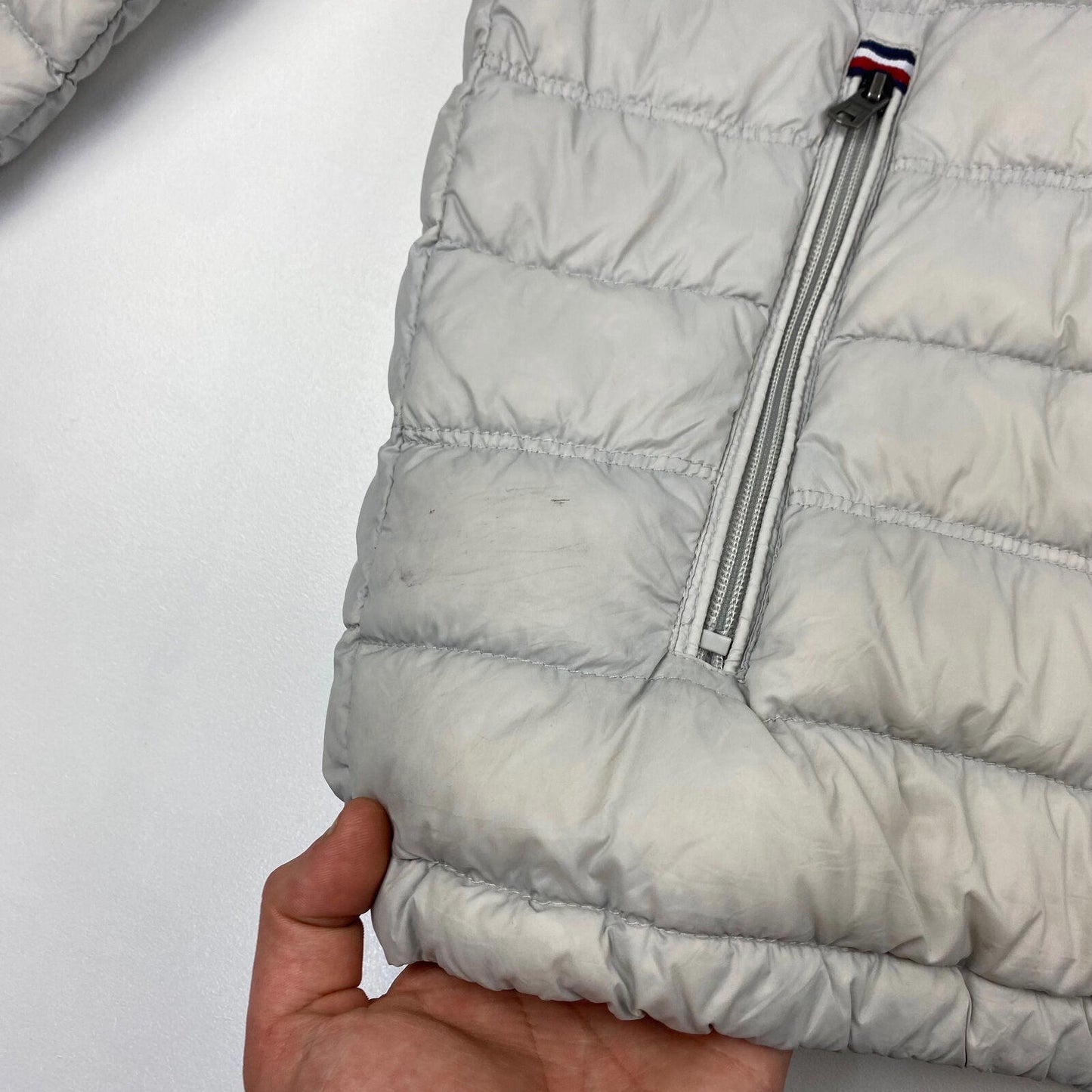 TOMMY HILFIGER White / Grey Down Filled Loghtweight Puffer Jacket , Size XL