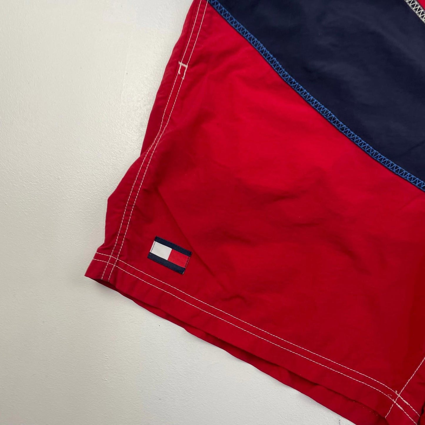 TOMMY HILFIGER Swim Shorts Red Blue Yellow Mens L