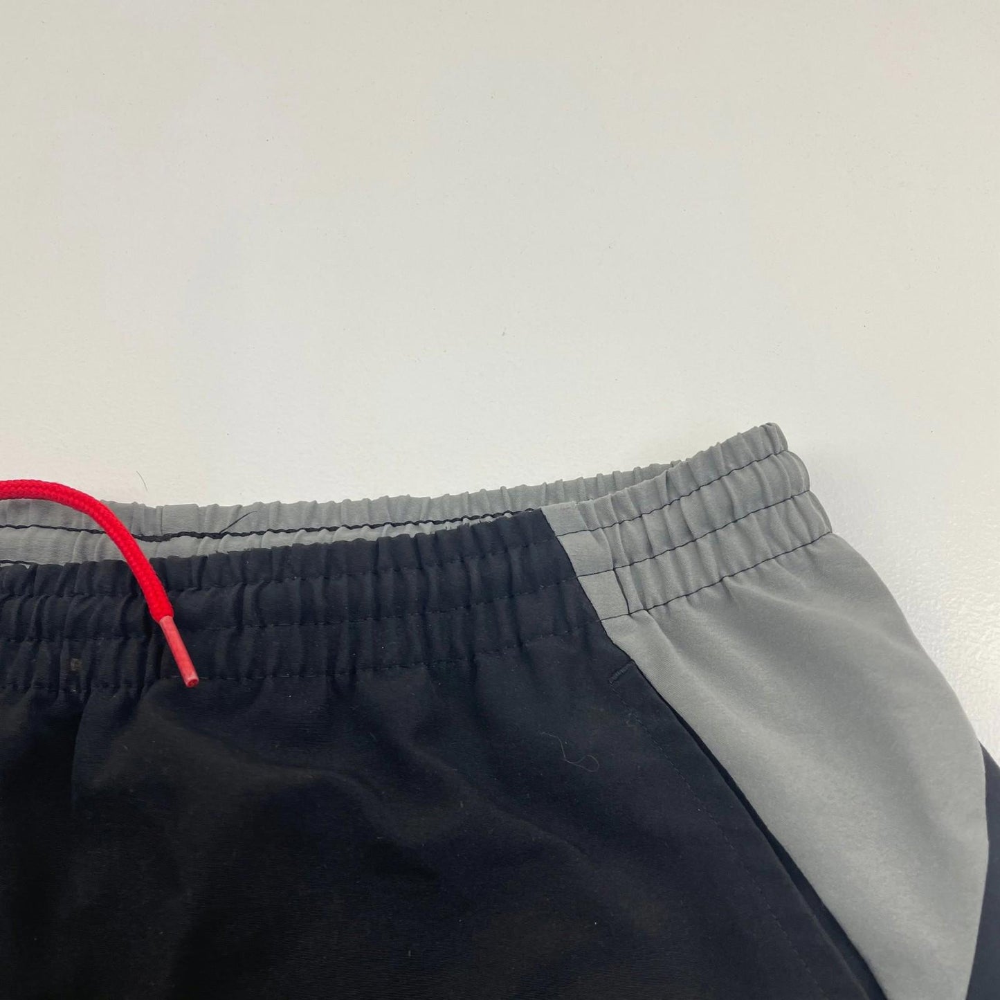 PUMA Athletic Shorts Elastic Waist Logo Black Grey Mens S
