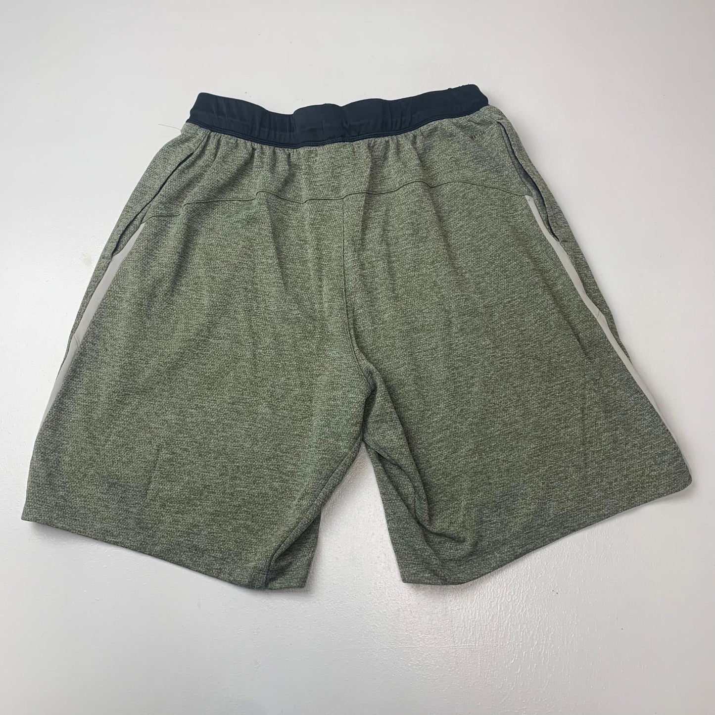 Mens ADIDAS Green Shorts / Medium / Climalite