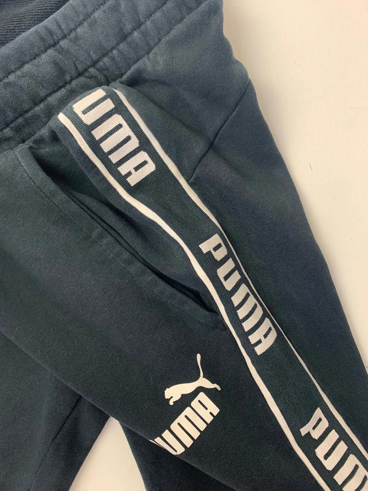 Mens PUMA Joggers / Black / Small / Jogging Bottoms /