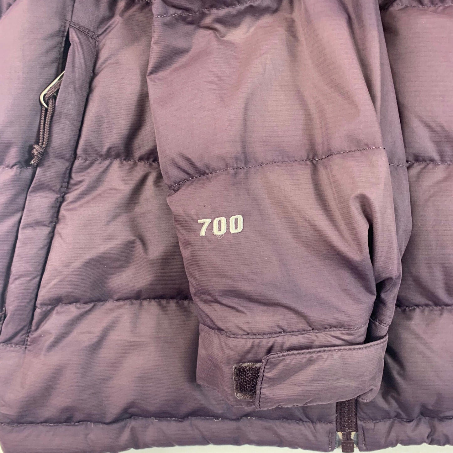 Woman’s THE NORTH FACE 700 Puffer Jacket / Purple / XL / Extra Large