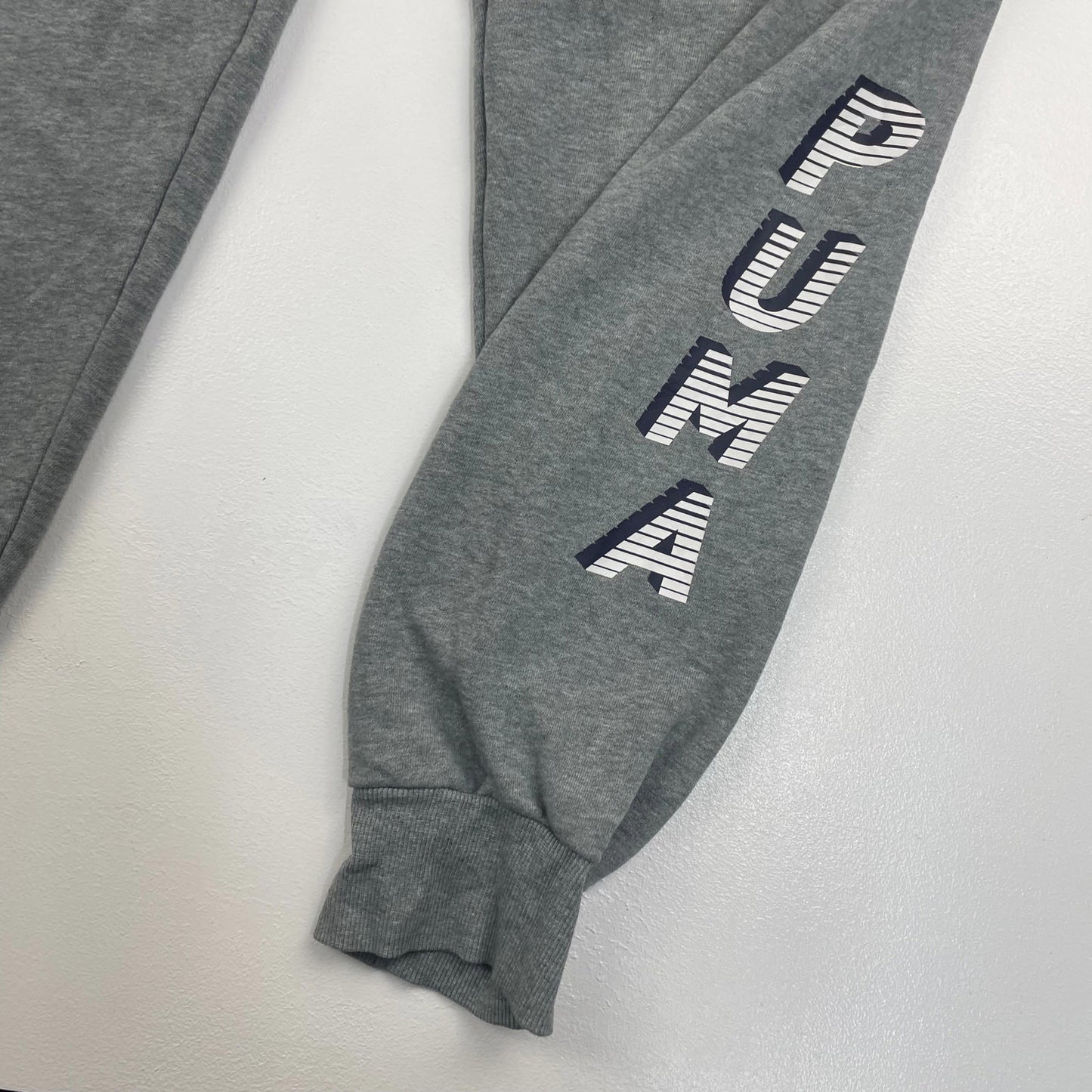Men’s PUMA Grey Spellout Logo Joggers , Sweatpants , Size XL