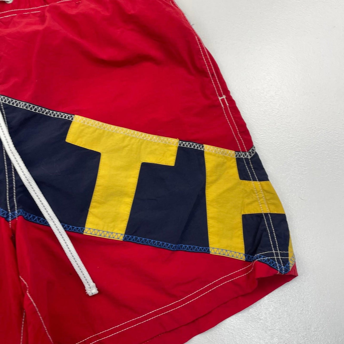TOMMY HILFIGER Swim Shorts Red Blue Yellow Mens L