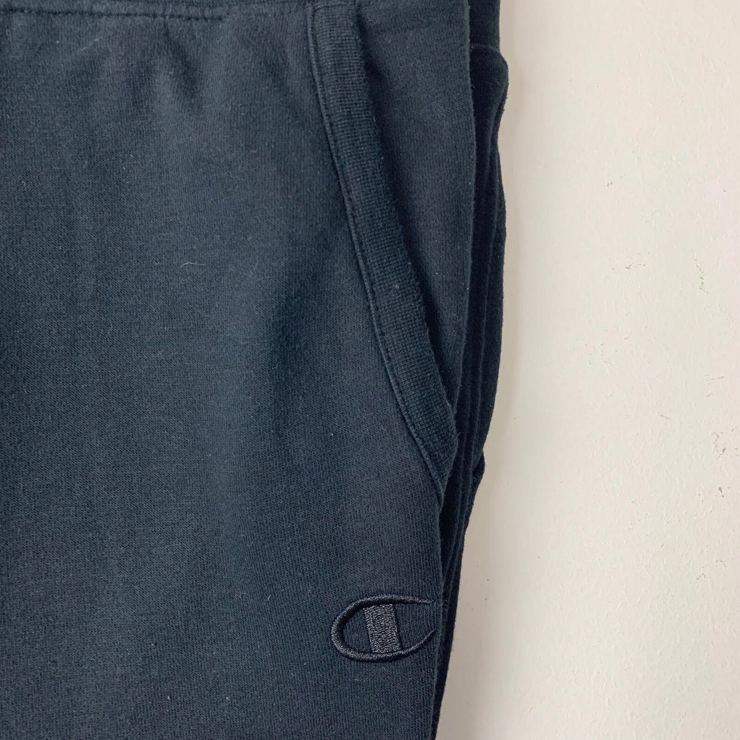 Women’s CHAMPION Joggers / Black / Standard Fit / Medium / Sweatpants