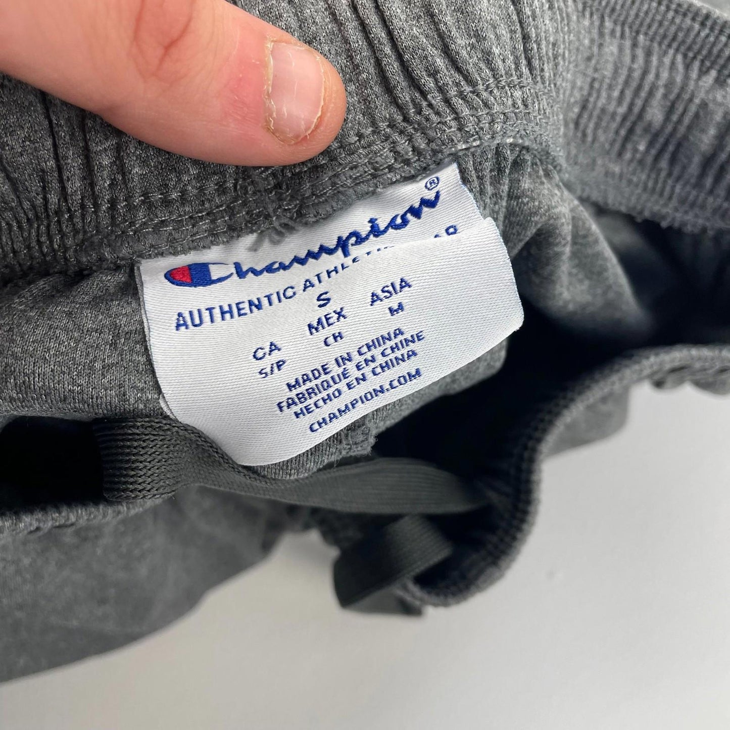 CHAMPION Athletic Shorts Drawstring Waist Lightweight Grey Mens Small