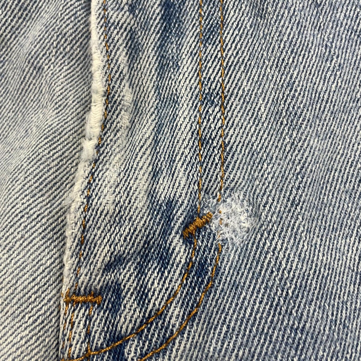 LEVI'S Jeans Straight Distressed Light Wash Denim Mens 36 X 32