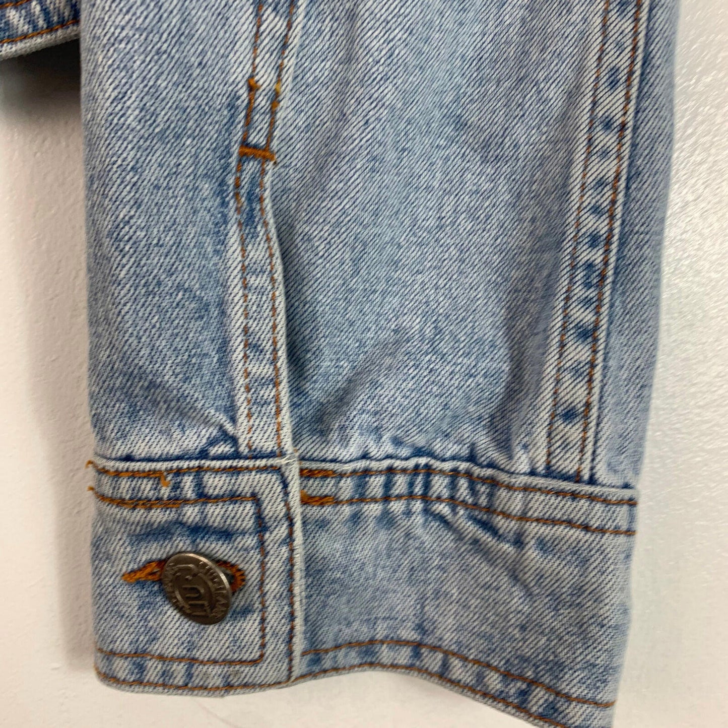 Woman’s LIU.Jo Jeans Denim Jacket / Light Blue / Medium / Cropped