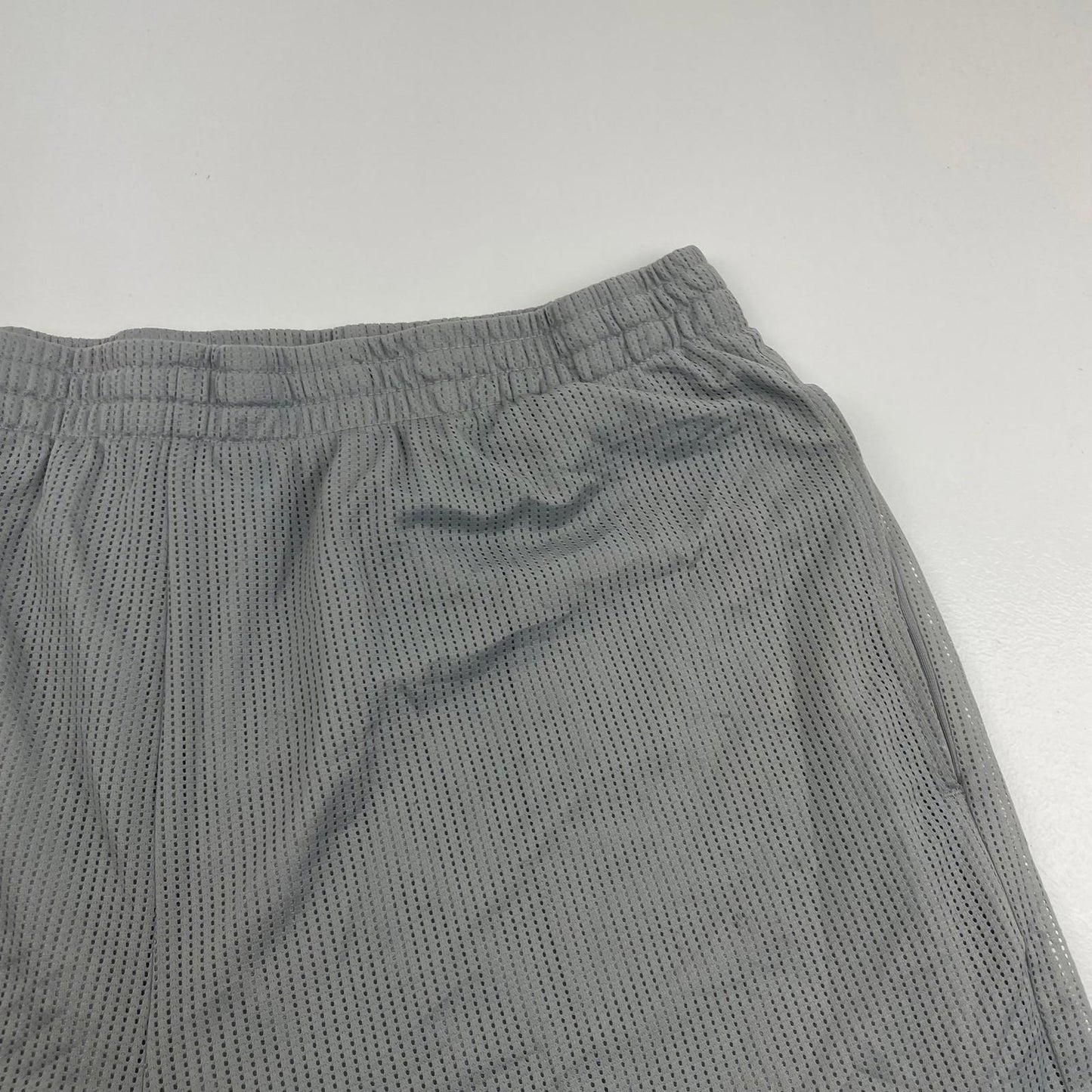 STARTER Mesh Athletic Shorts Grey Elastic Waist Breathable Mens M