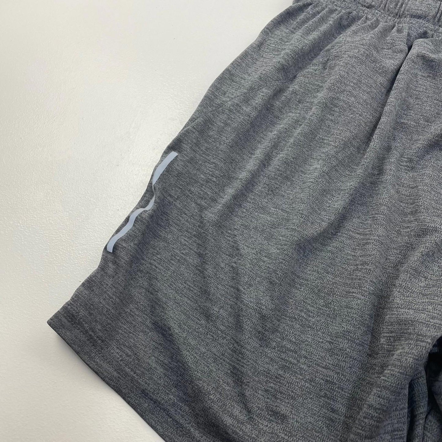 Reebok Athletic Shorts Drawstring Elastic Waist Grey Mens Large