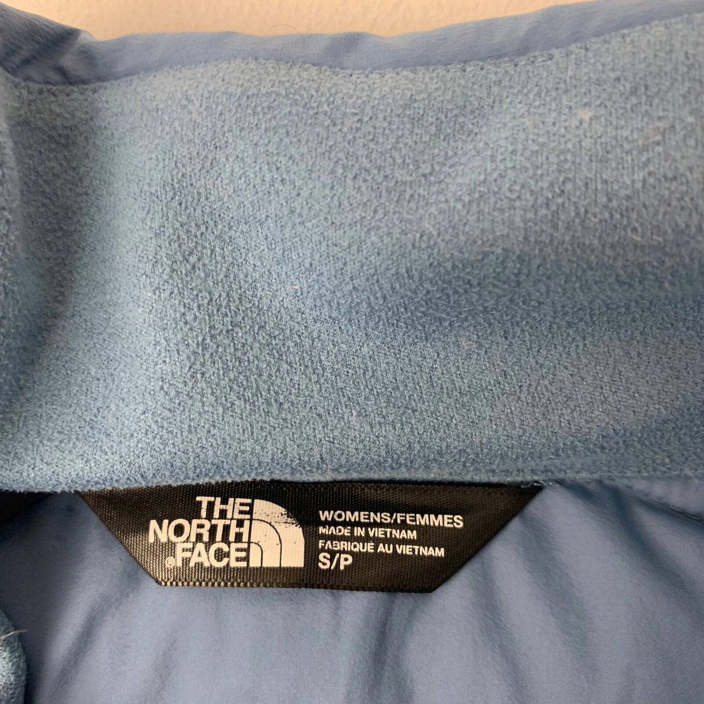 Women’s THE NORTH FACE 700 Puffer Jacket / Blue / Small