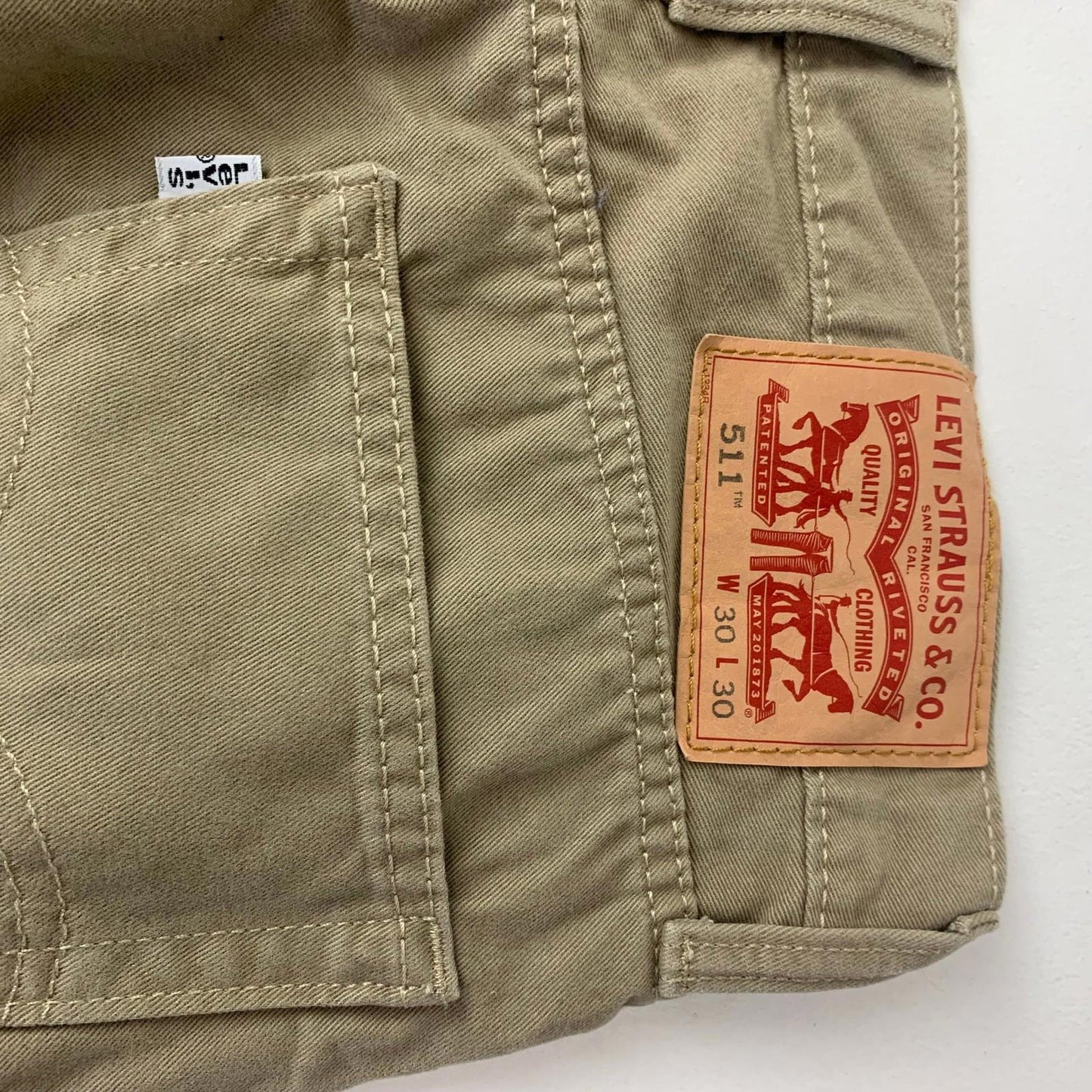 Levi's 511 Slim Fit Chino Trousers Beige Men's W30 L30