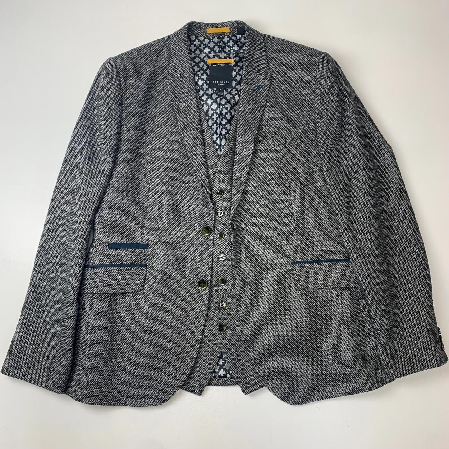 Mens TED BAKER Suit Jacket & Waistcoat / Grey / Size 5 / XL