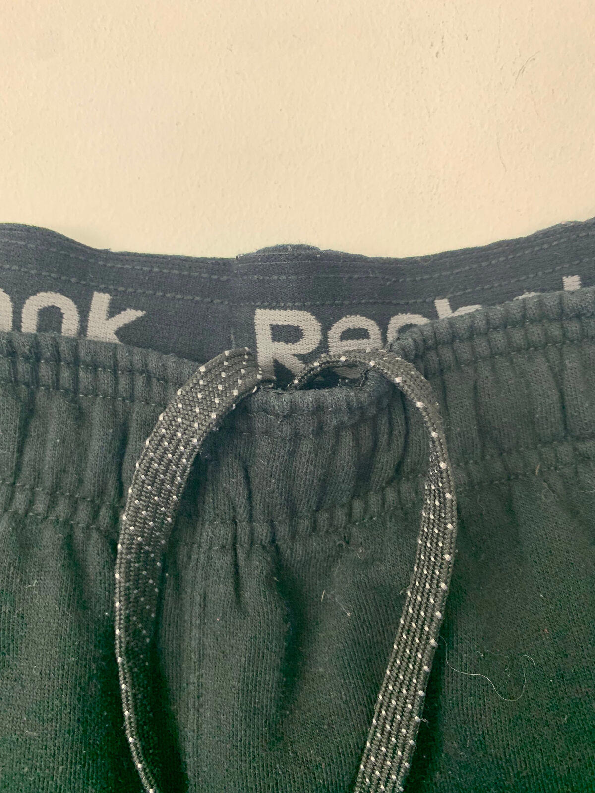 Mens REEBOK Straight Leg Cargo Jogging Bottoms / Black / Small / Joggers