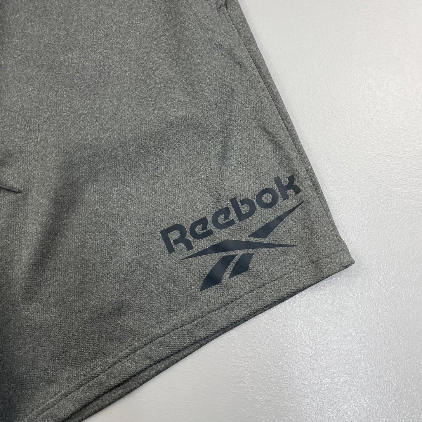 REEBOK Activewear Shorts Athletic Drawstring Grey Men’s L/G