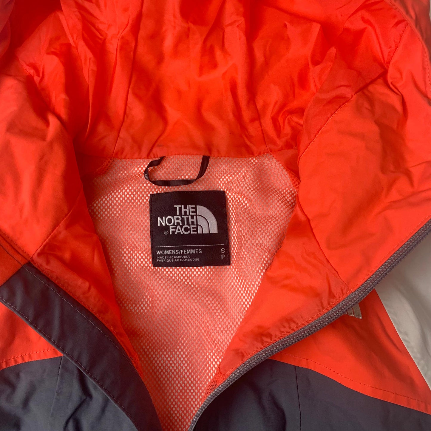 Women’s THE NORTH FACE DryVent Jacket / Small / Grey & Orange / Hiking / Camping