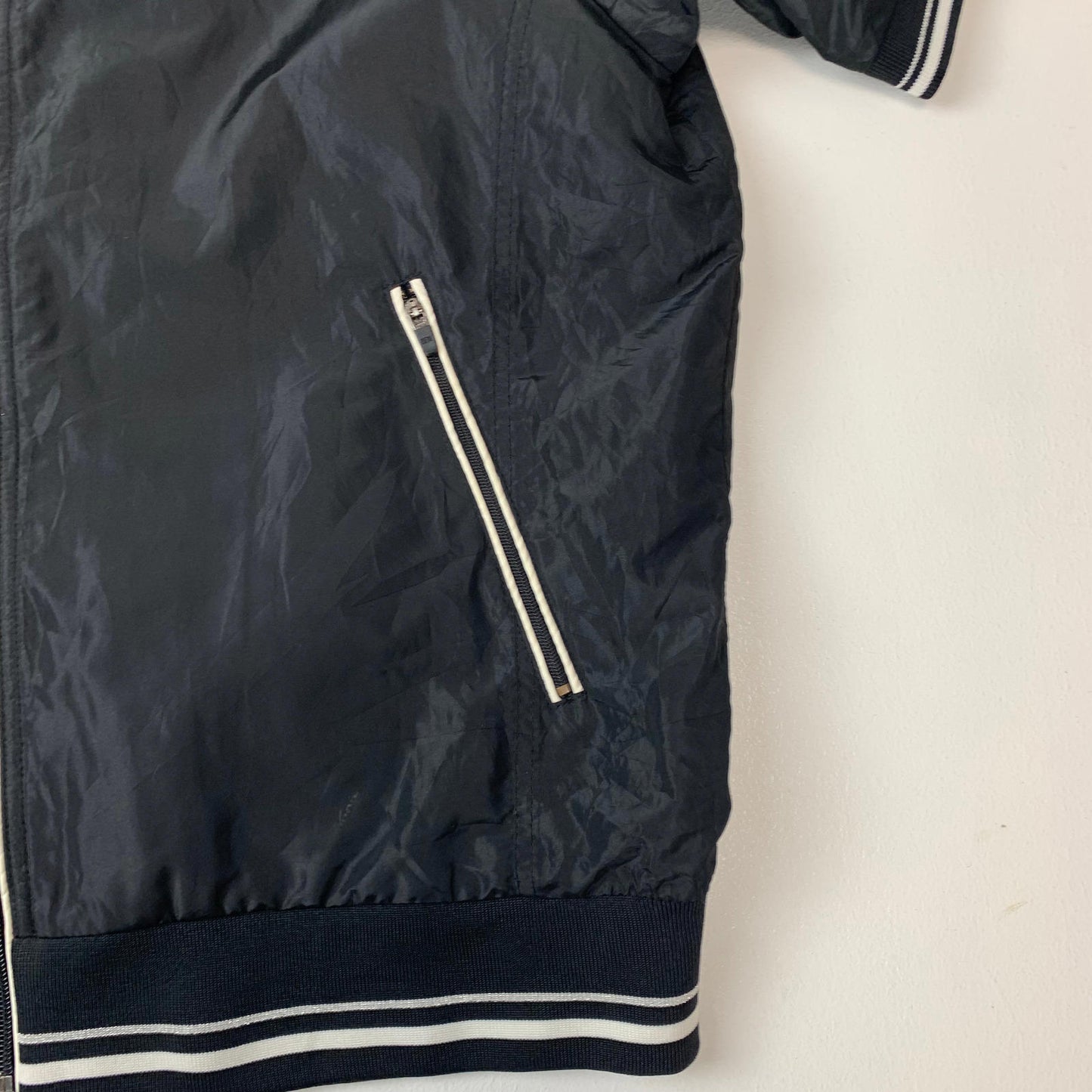 Women’s REEBOK CLASSIC Short Sleeved Windbreaker Jacket / Small / Black