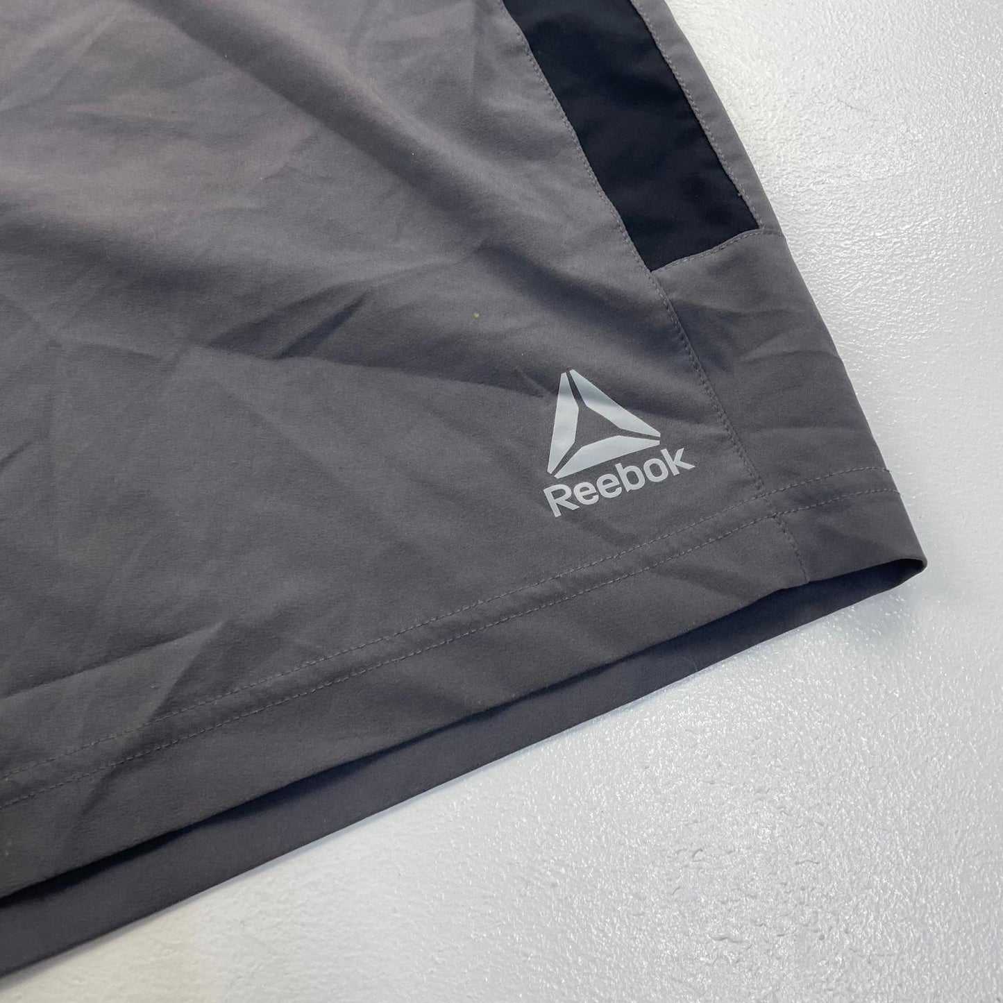 Reebok Activewear Shorts Speedwick Athletic Grey Mens Size L