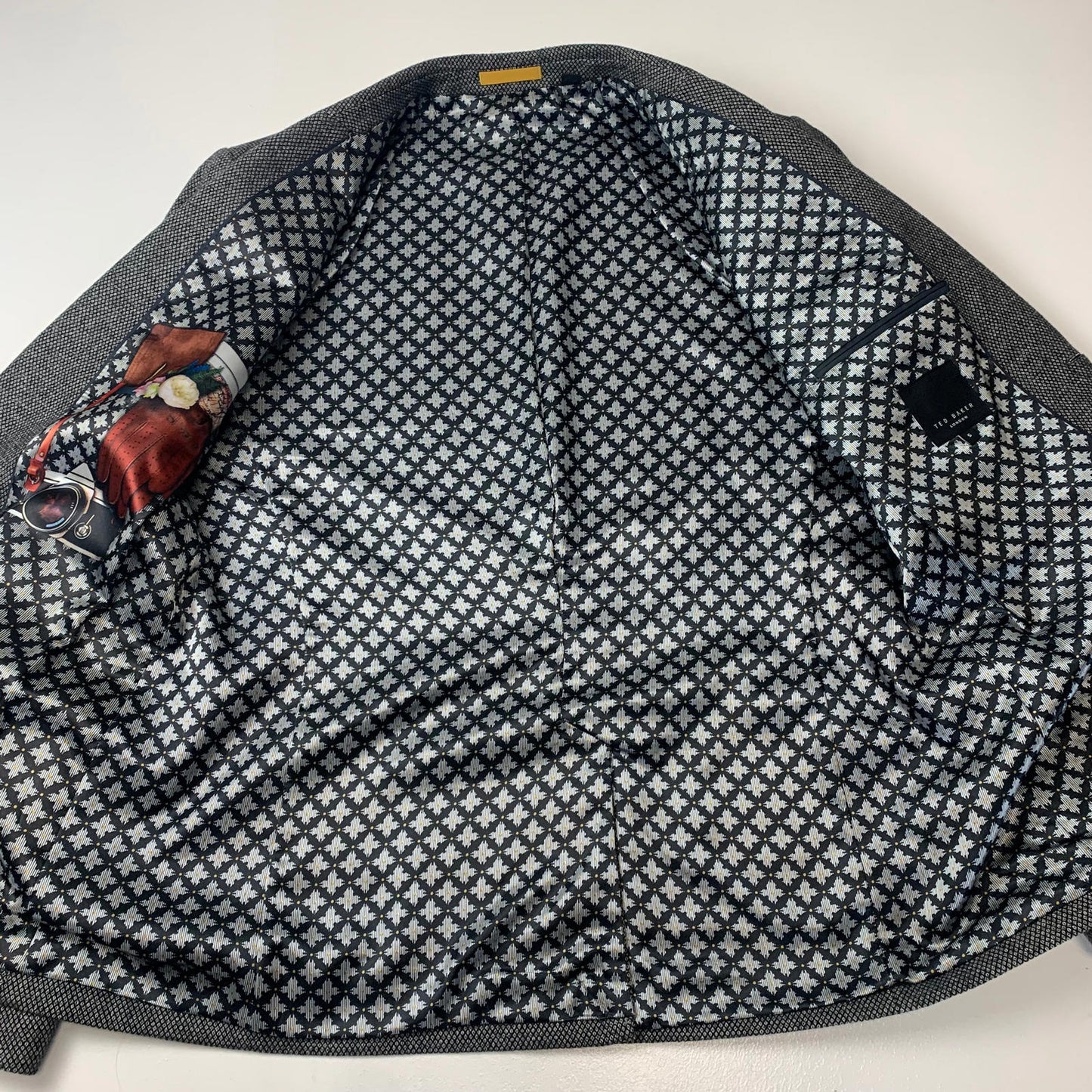 Mens TED BAKER Suit Jacket & Waistcoat / Grey / Size 5 / XL